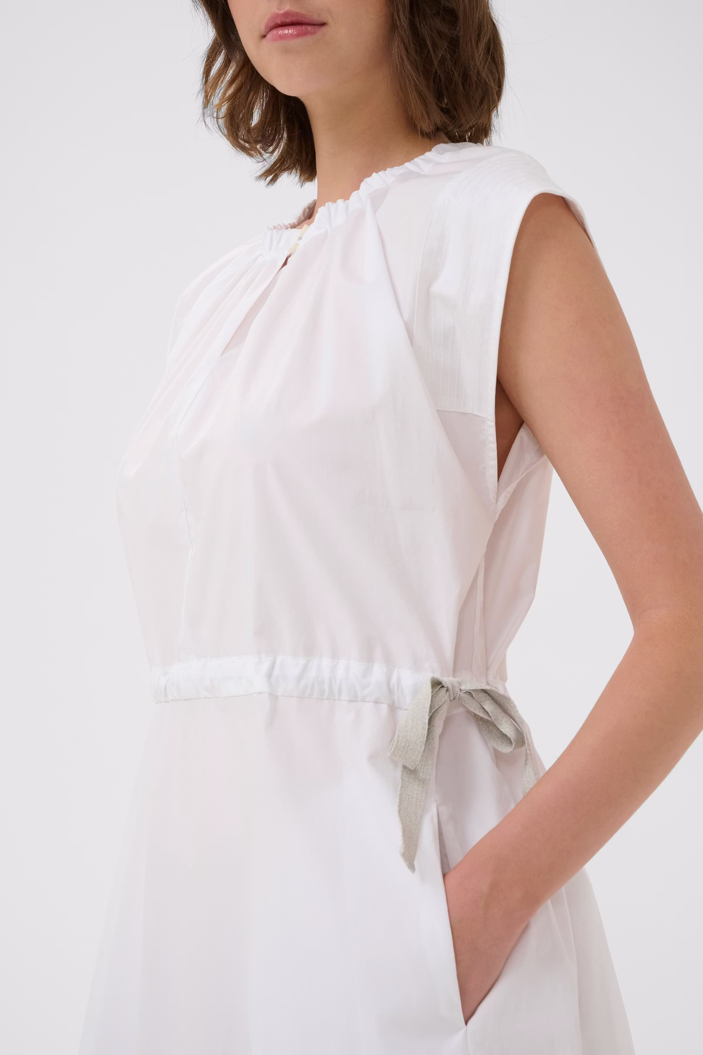 ELLINIW Kleid LOOKBOOK DETAIL 30112531-300001