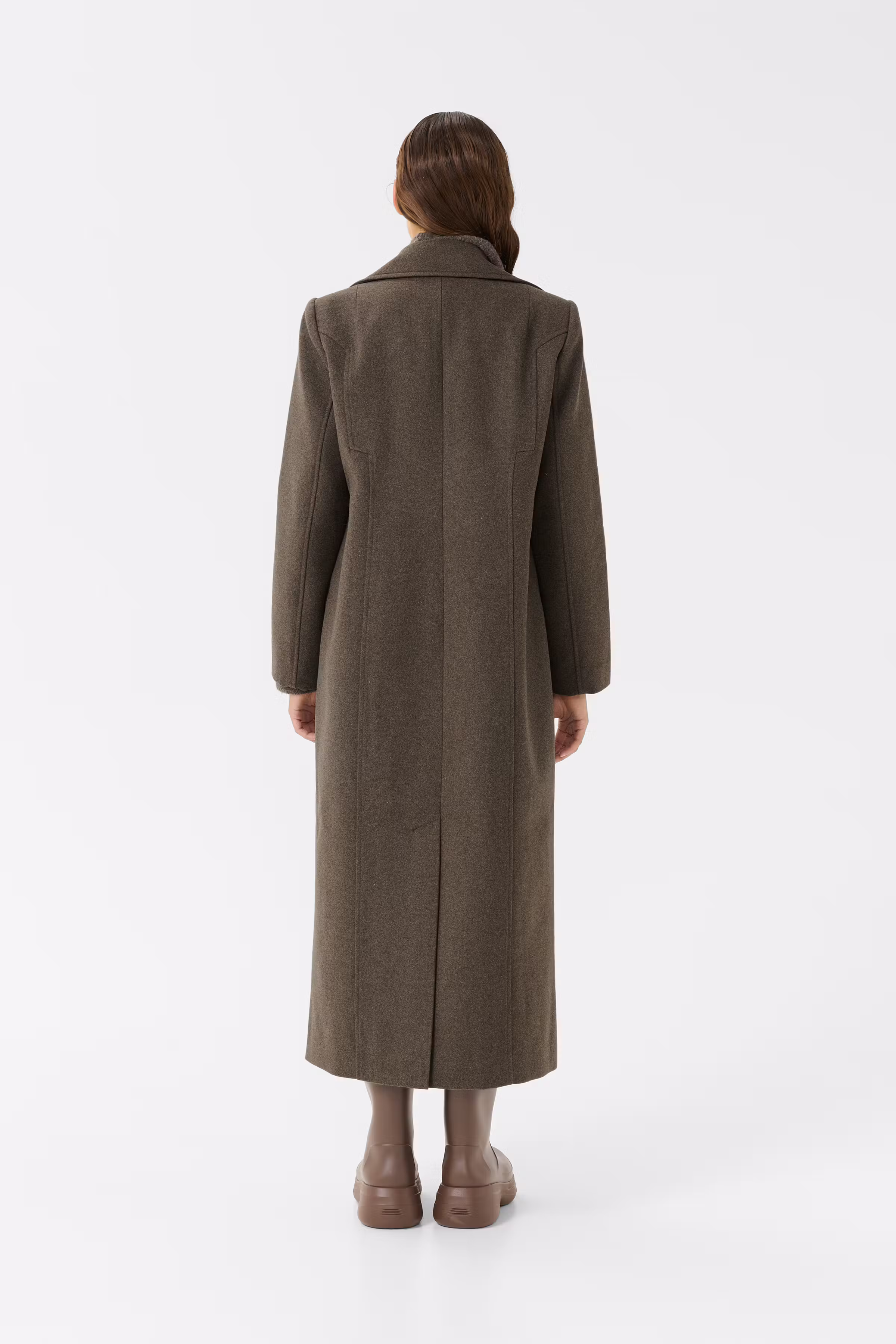 GZzinka Coat LOOKBOOK BACK 10910348-107758