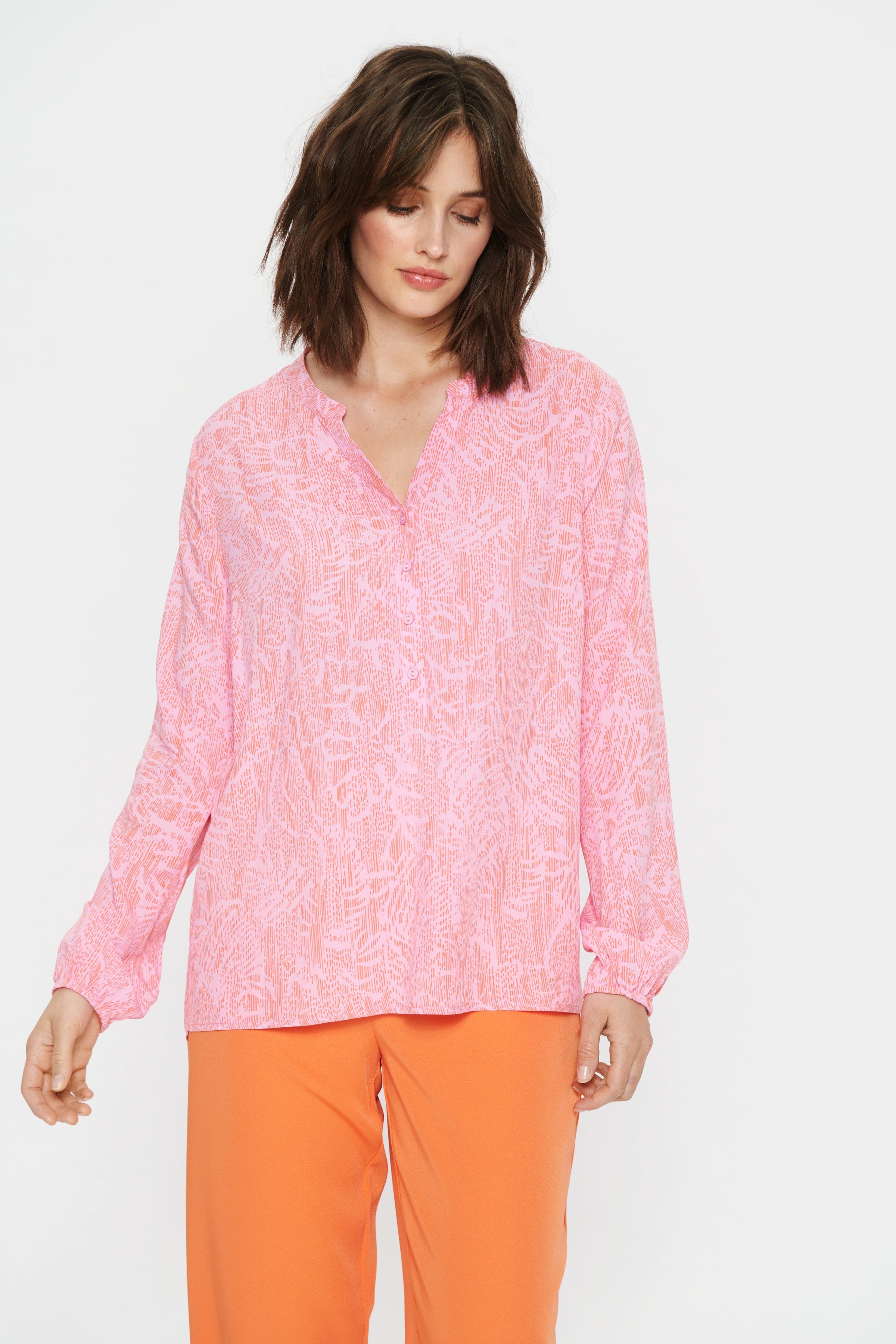 EdaSZ Shirt LOOKBOOK FRONT 30511901-600399