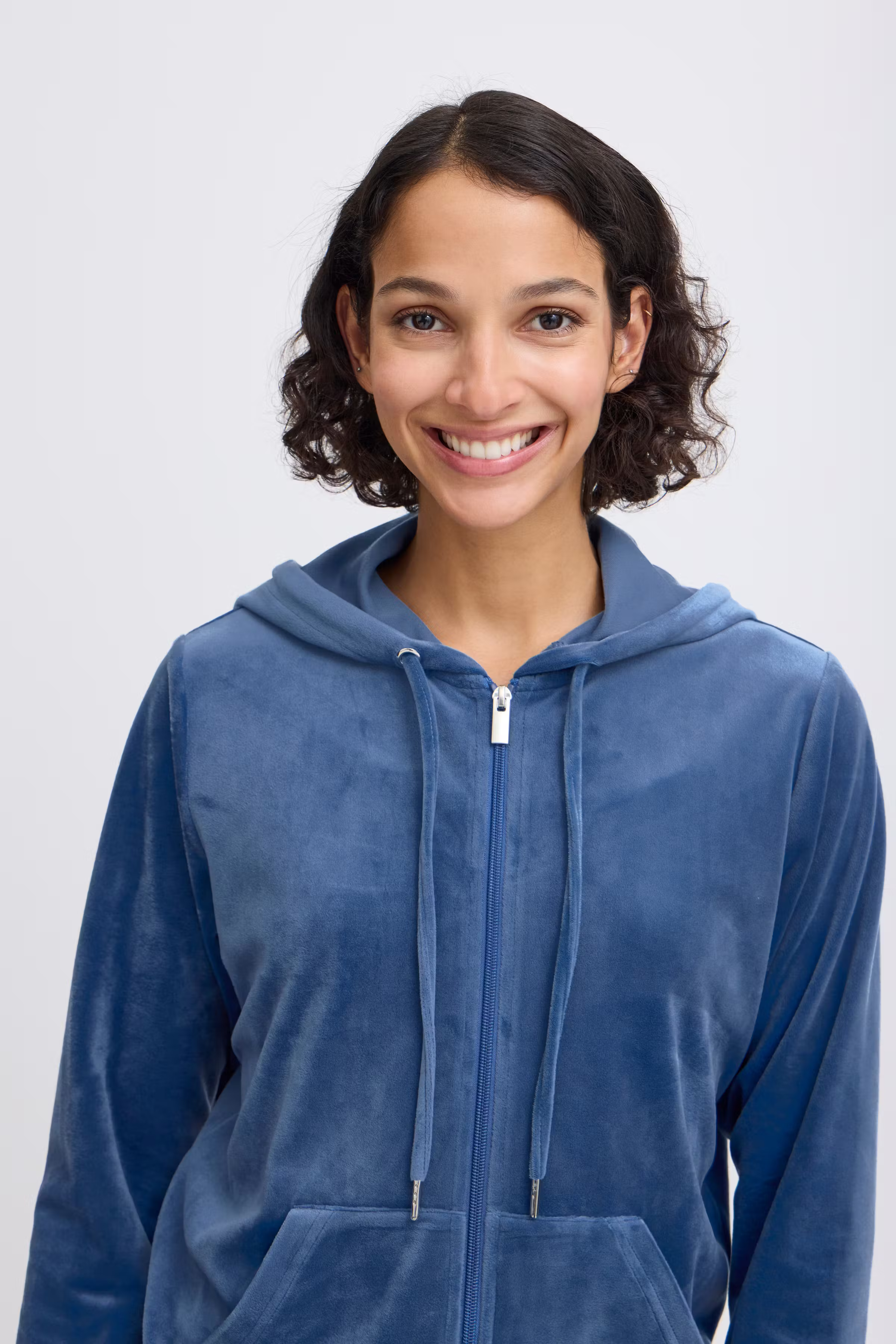 BYSTILLA Veloursett LOOKBOOK DETAIL 20816019-183929