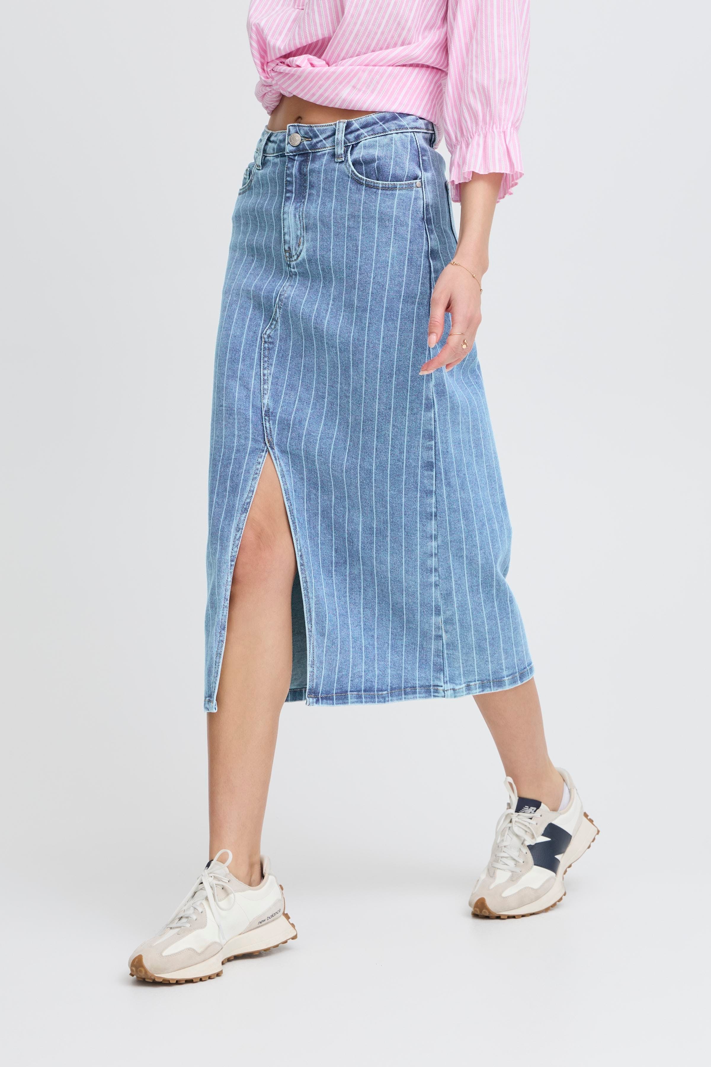 SBSTRIBEY Skirt LOOKBOOK FRONT 22100967-202820