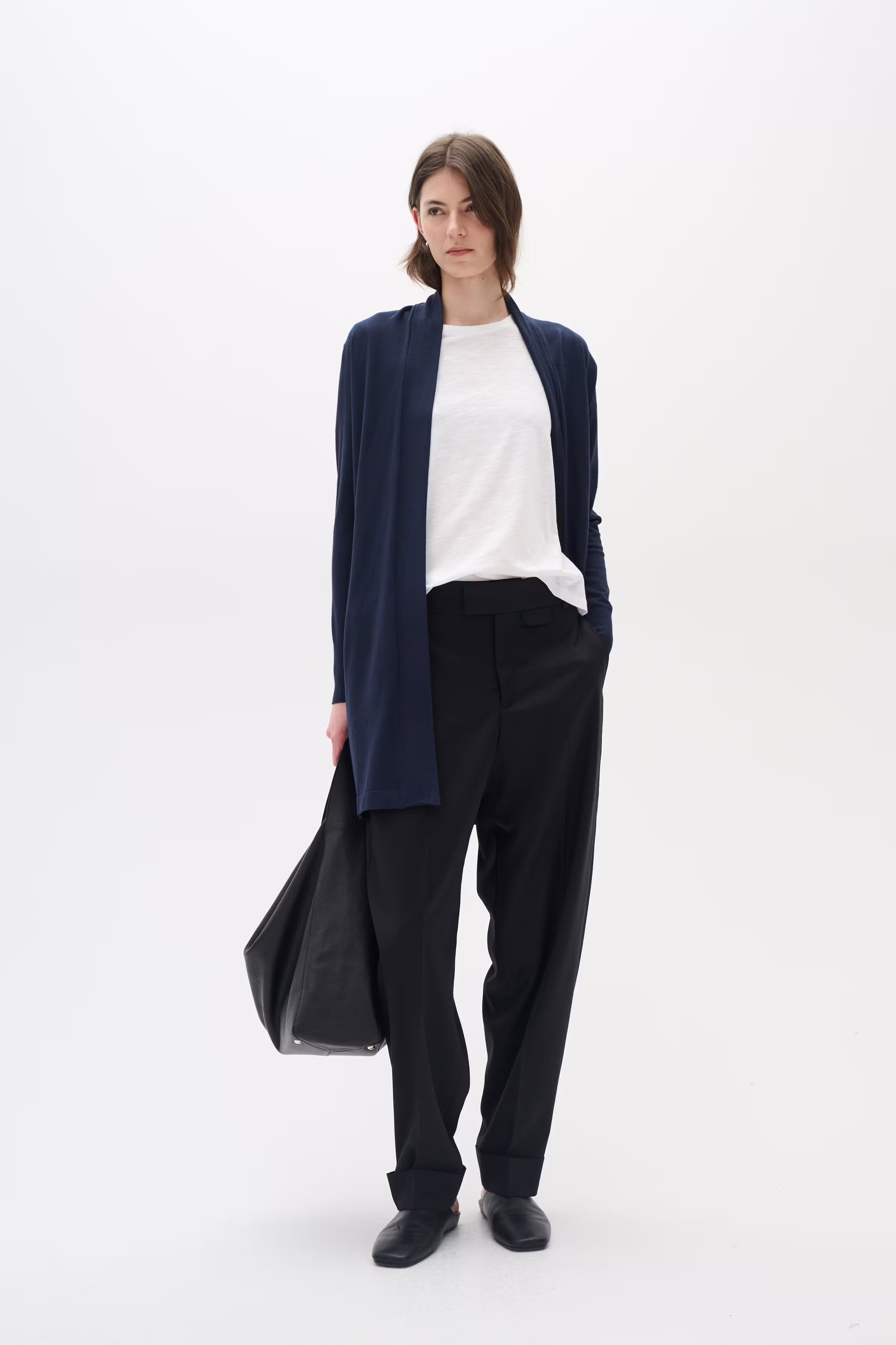 ReneeIW Vest LOOKBOOK FRONT 30100787-10299