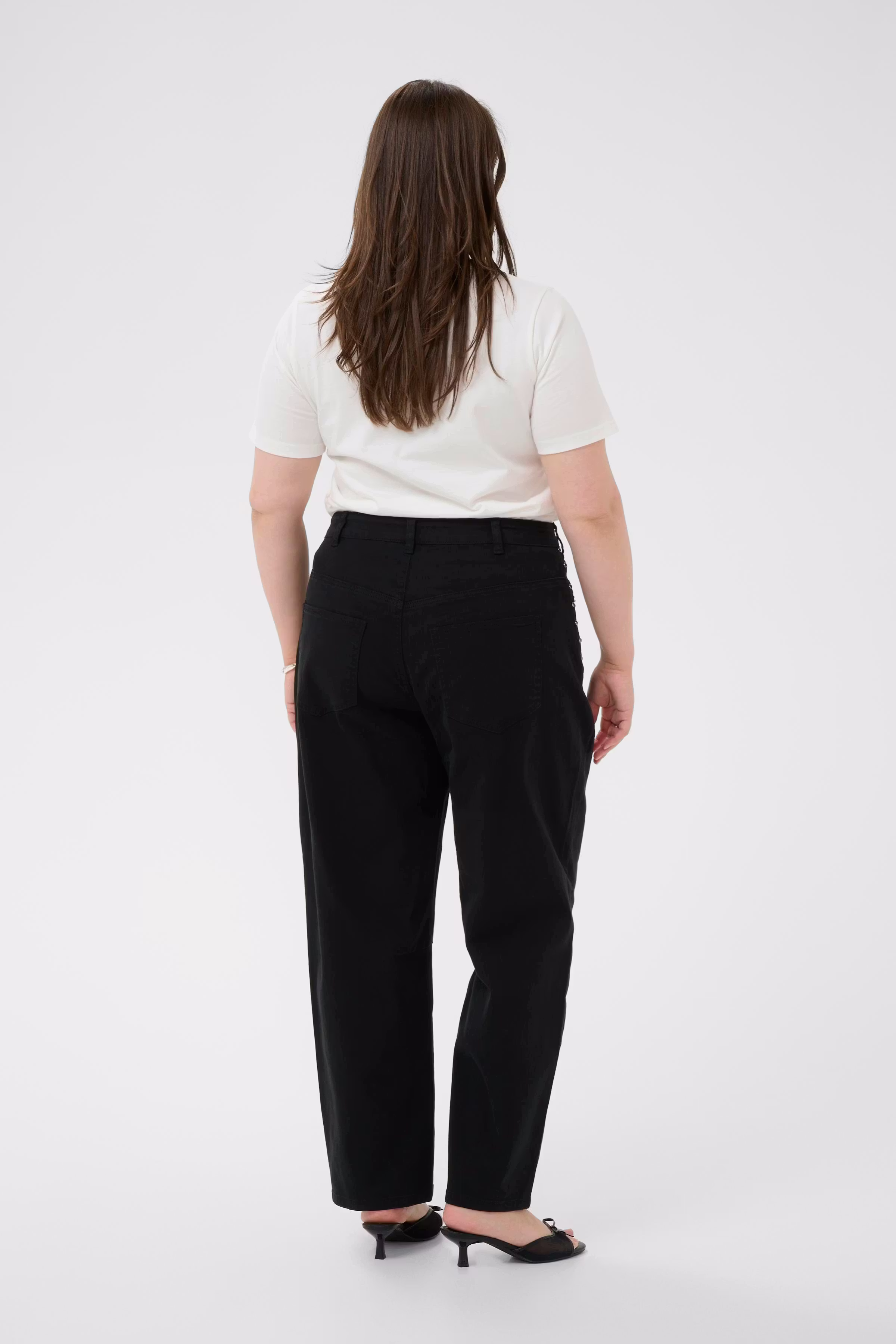 KCbrenn Trousers LOOKBOOK BACK 10584081-109236