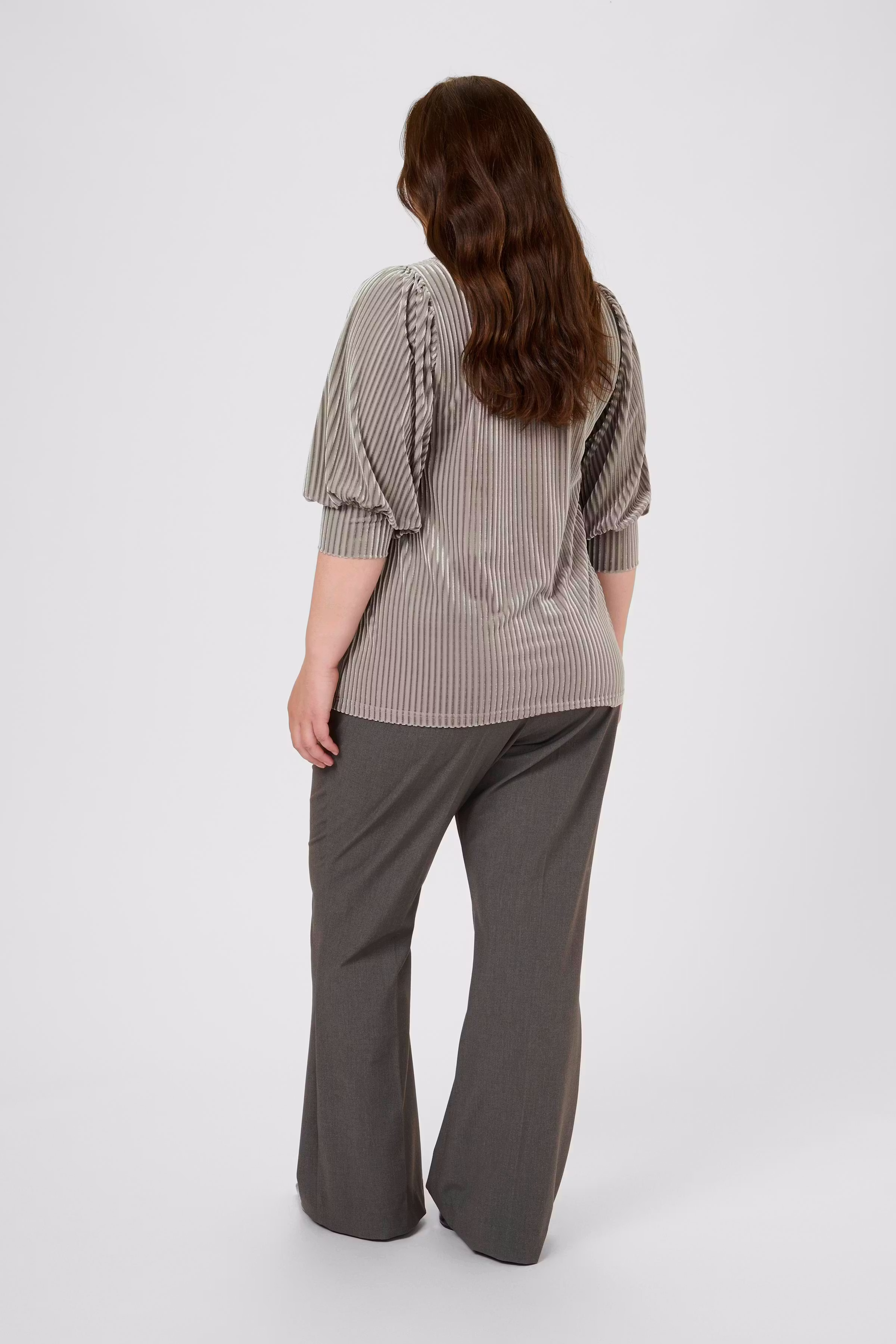 KCcacanna Velour Blouse LOOKBOOK BACK 10581210-170000