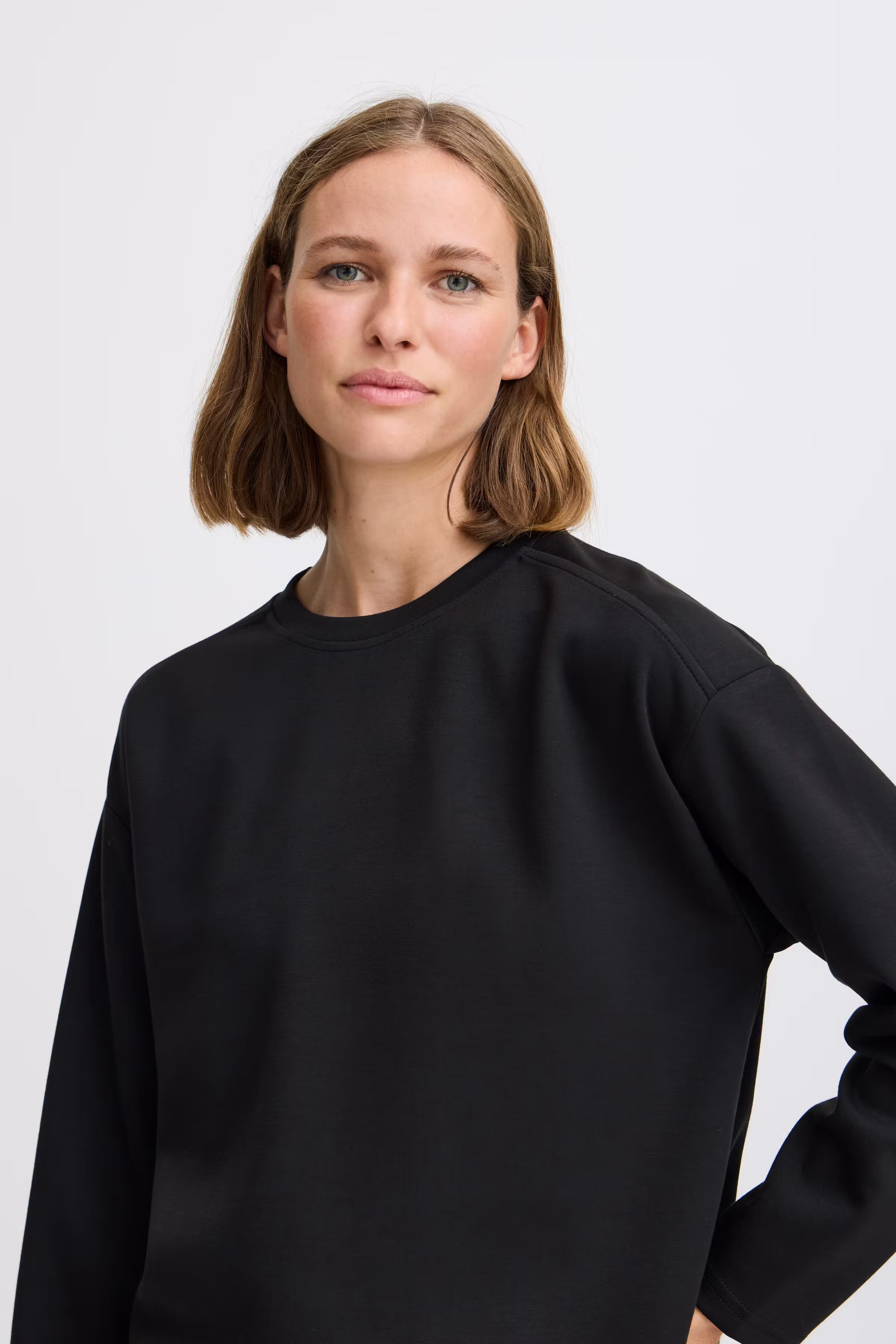 BYPUSTI Sweatshirt LOOKBOOK DETAIL 20815707-200451