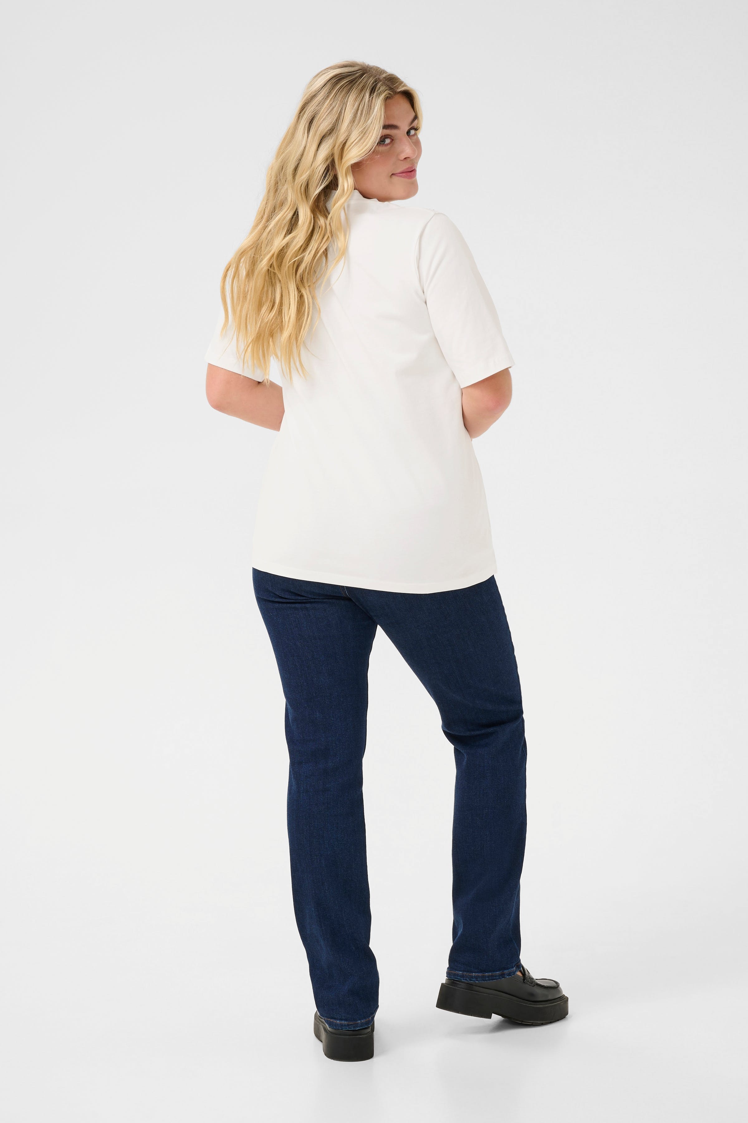 KCmerisa T-shirt LOOKBOOK BACK 10583066-110602