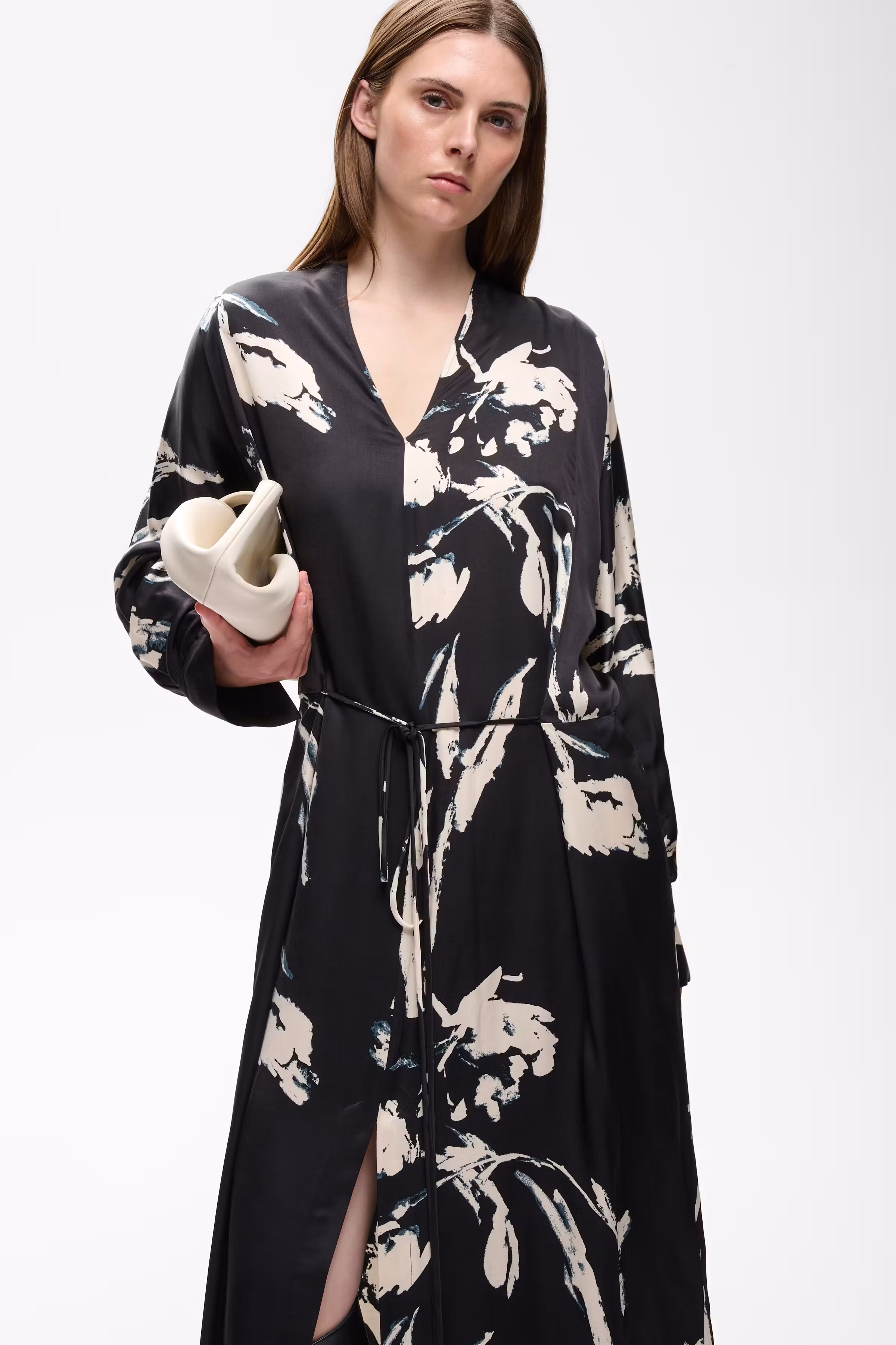 MEADOWIW Kleid LOOKBOOK DETAIL 30112824-900013037