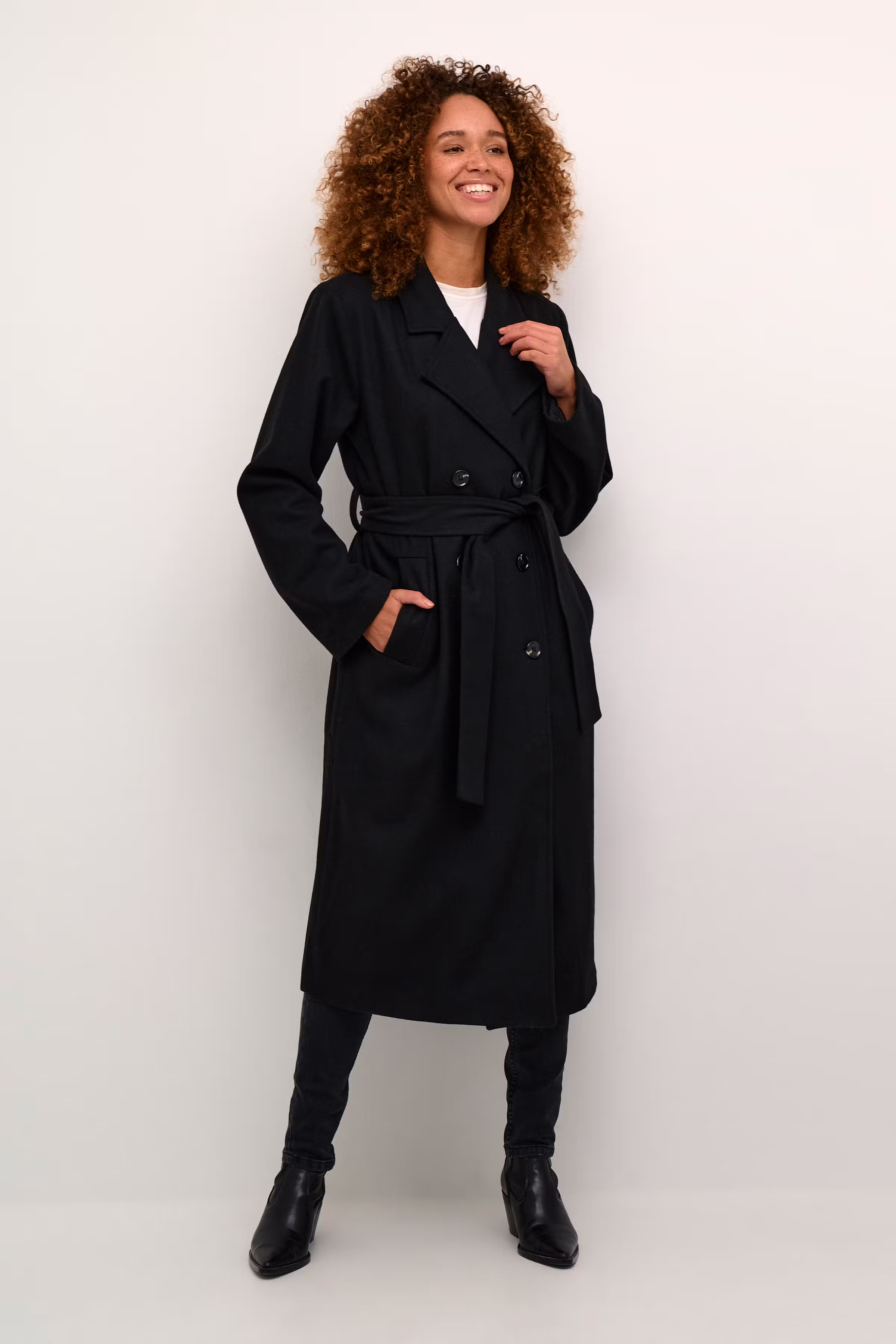 KAfanny Mantel LOOKBOOK FRONT 10509488-106822