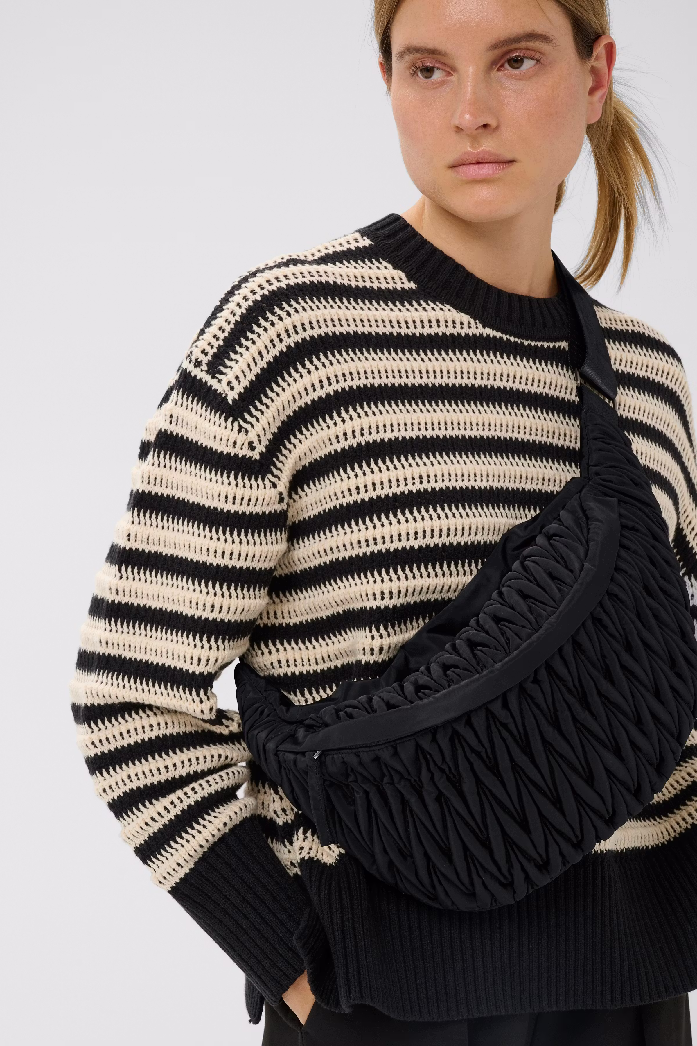 SAMYIW BUMBAG LOOKBOOK DETAIL 30112468-194008