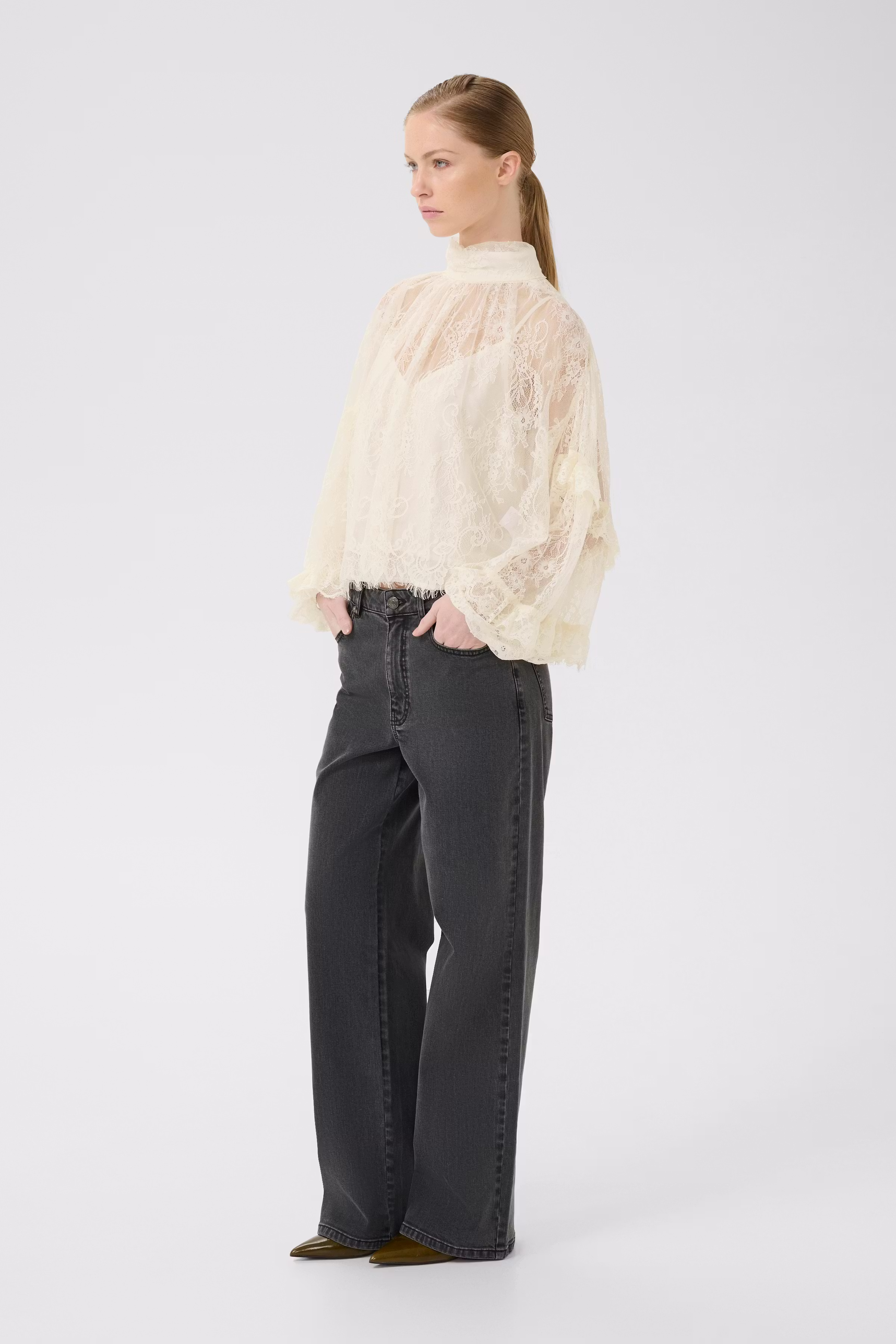 GZlami Blouse LOOKBOOK FRONT 10910810-110103