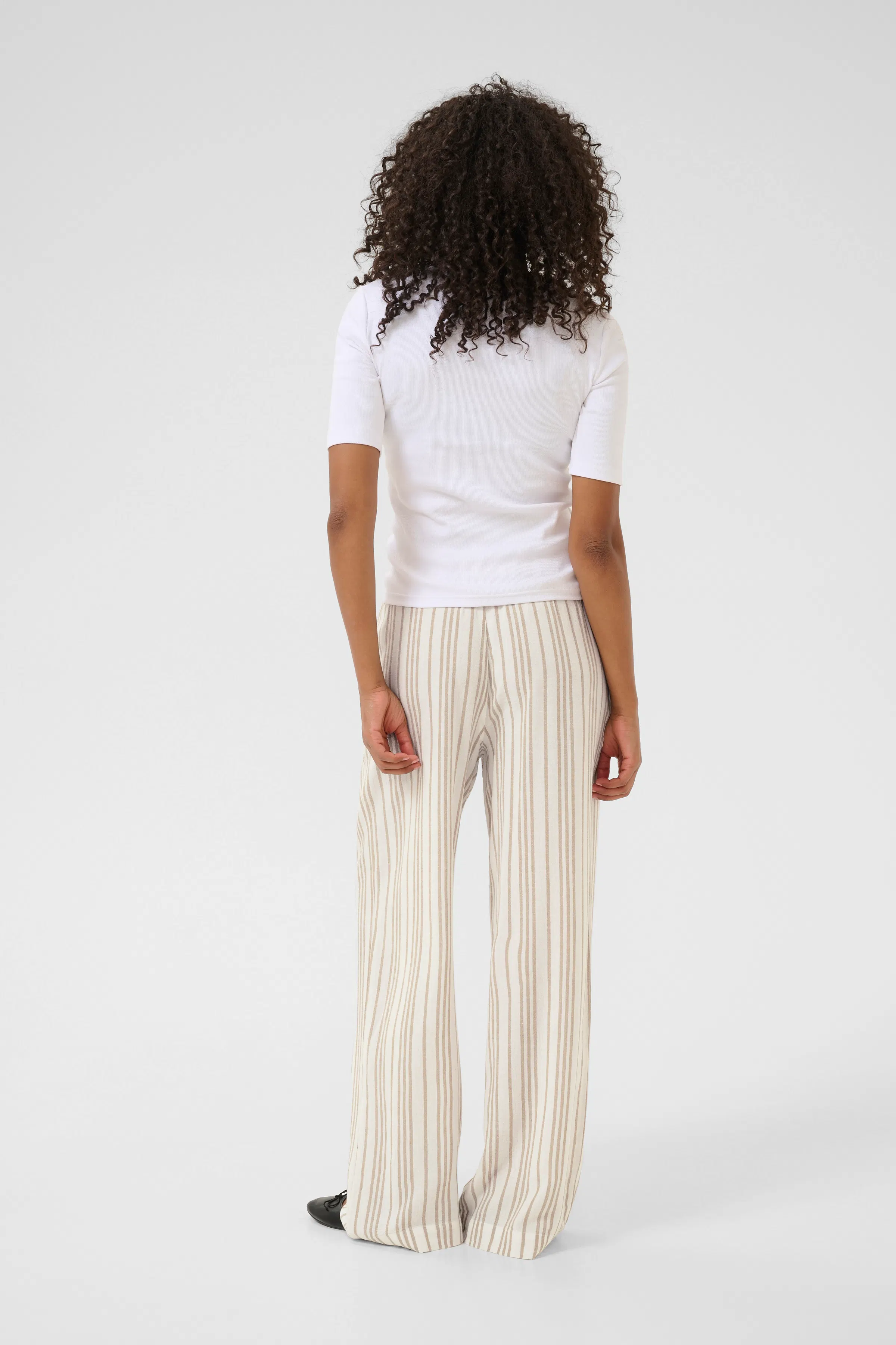 KAmilia Lin bukser LOOKBOOK BACK 10508314-107125