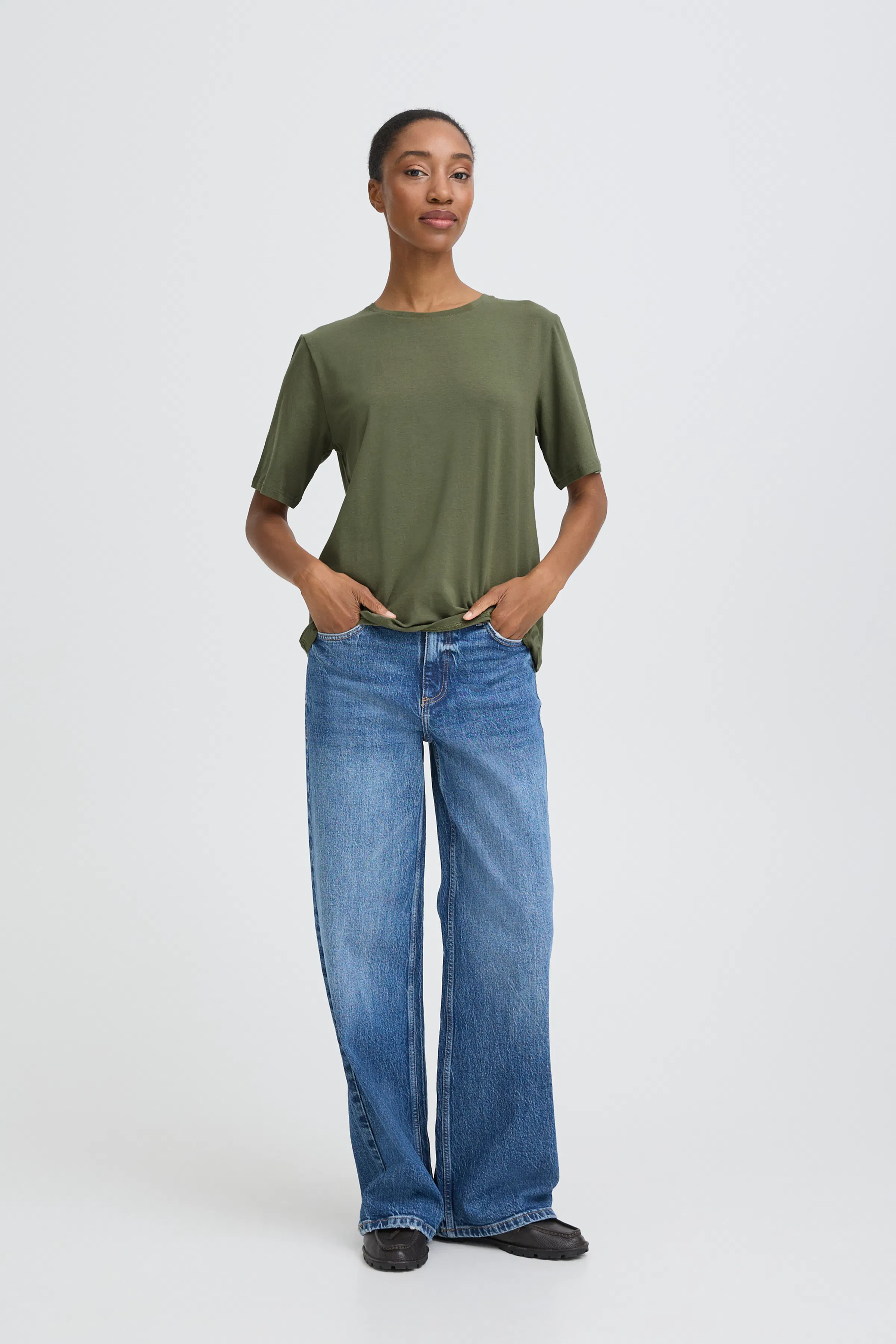 BYPAMILA T-shirt LOOKBOOK FRONT 20813611-180420