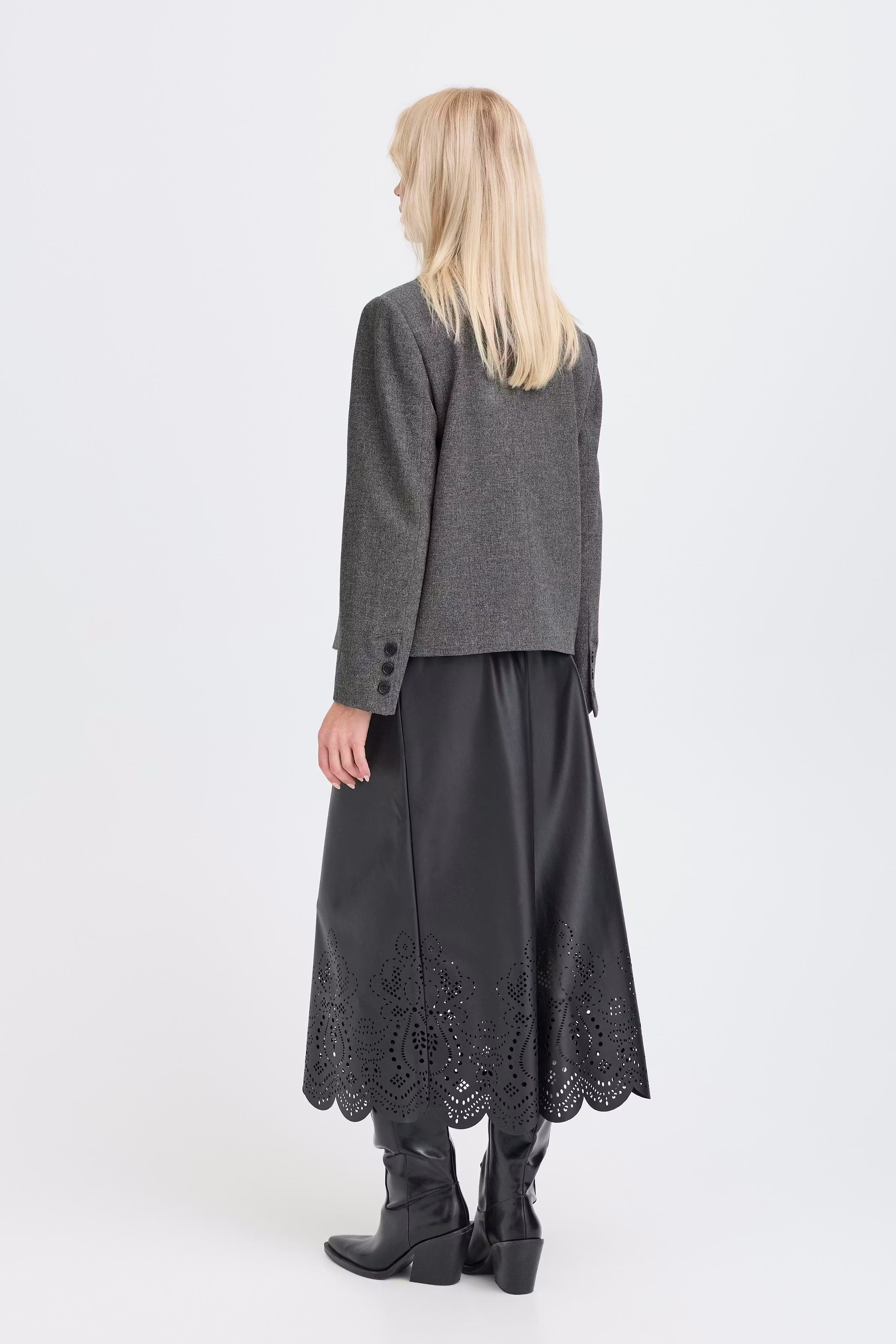 BYETONA Blazer LOOKBOOK BACK 20818153-200455