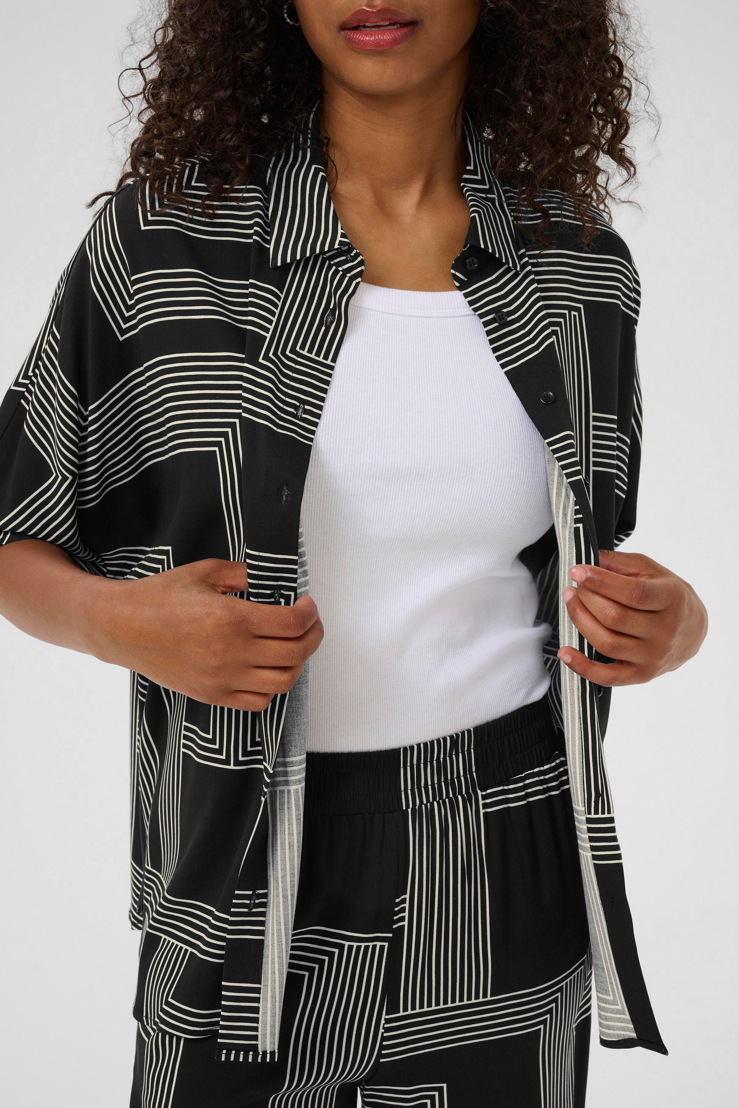 KAdonny Shirt LOOKBOOK DETAIL 10510103-107704