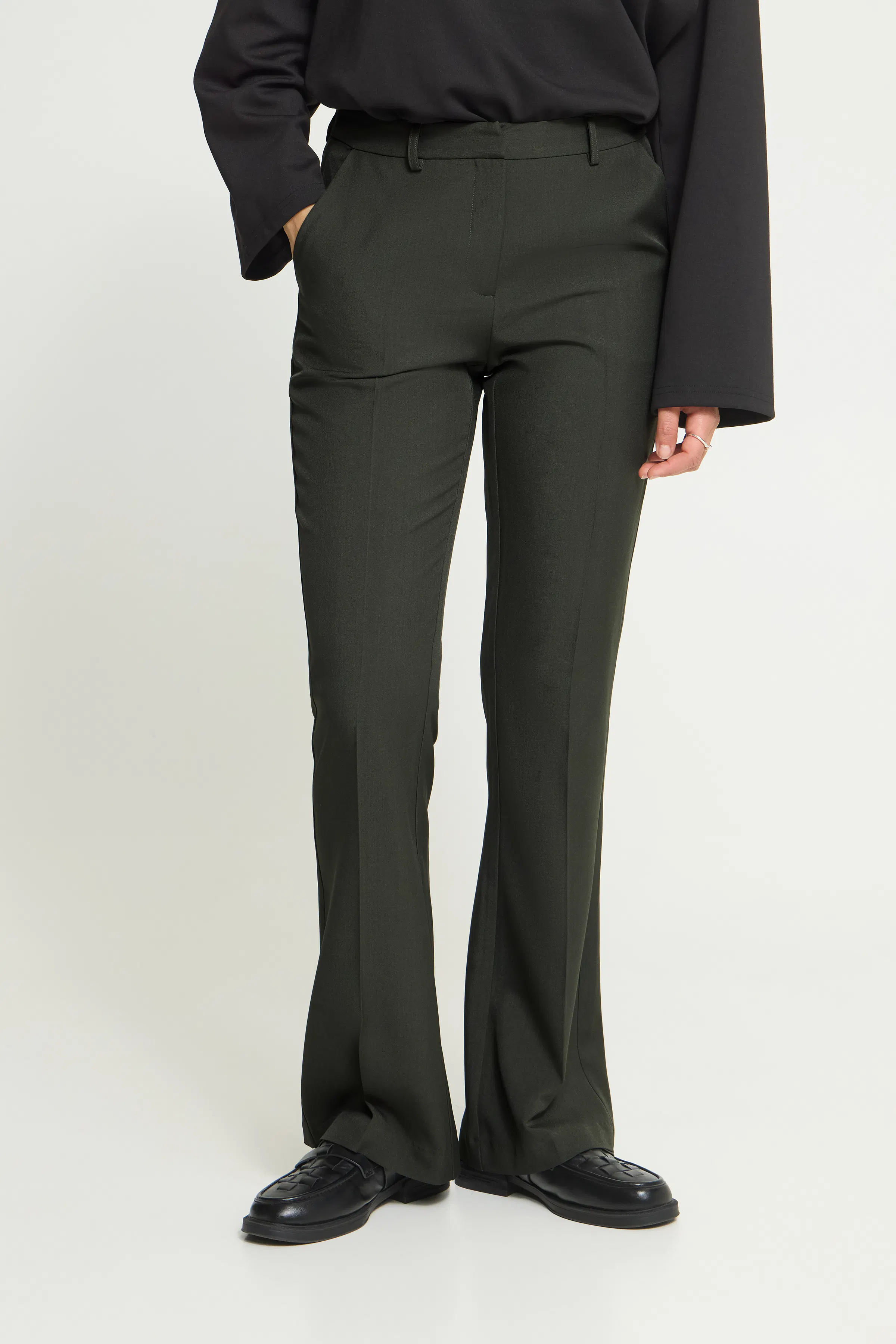 IHFAVA Flared Bukser LOOKBOOK FRONT 20125678-1905091
