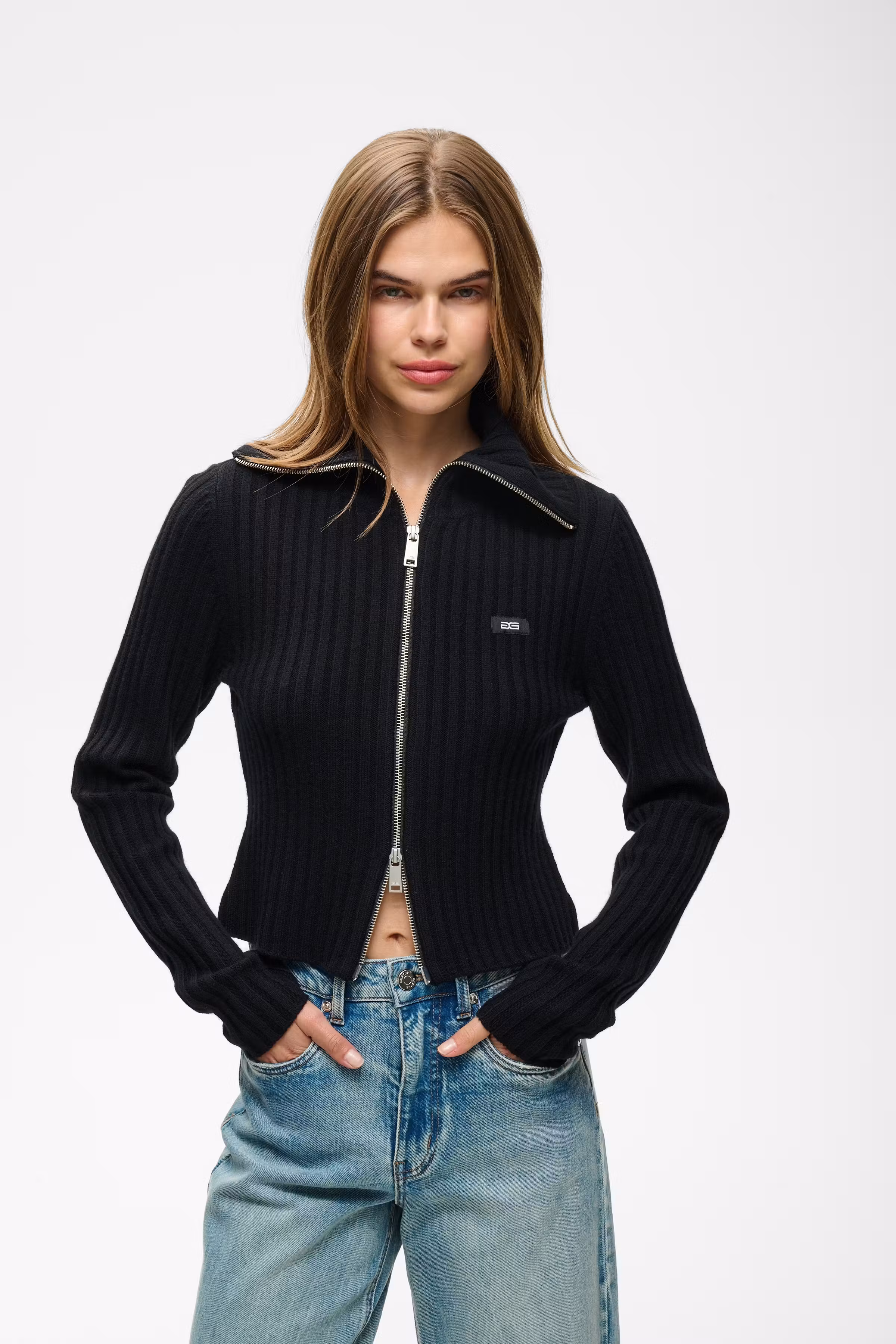 GZrosalie Cardigan LOOKBOOK FRONT 10911813-100017