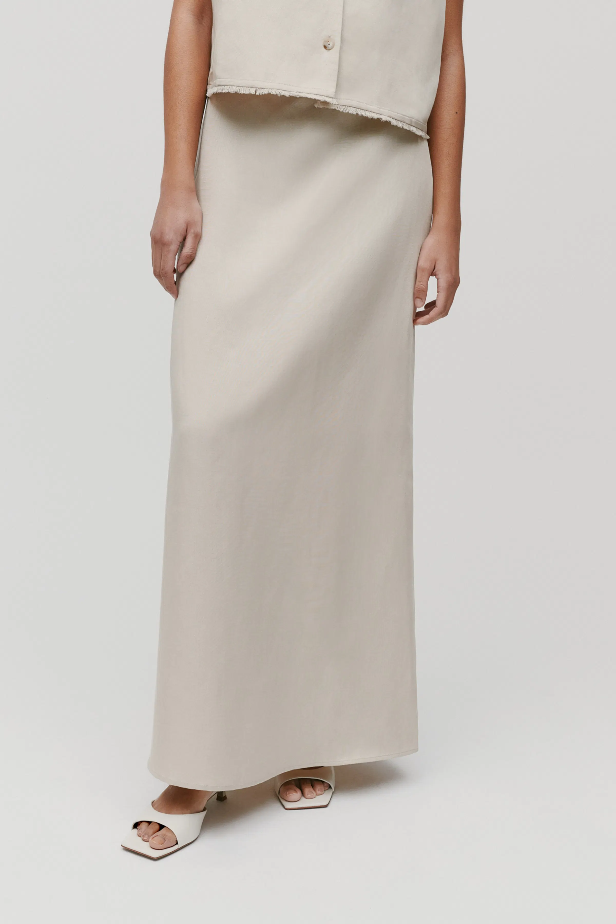 IOSAMANTHA Rock LOOKBOOK FRONT 30600530-BE396