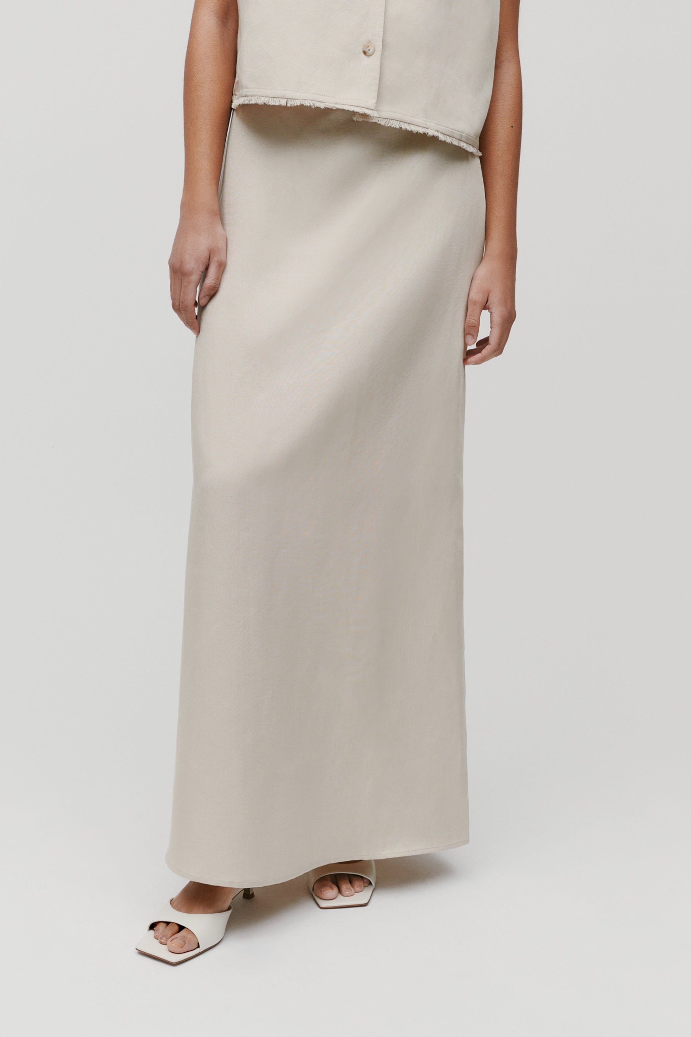 SAMANTHA Rock LOOKBOOK FRONT 30600530-BE396