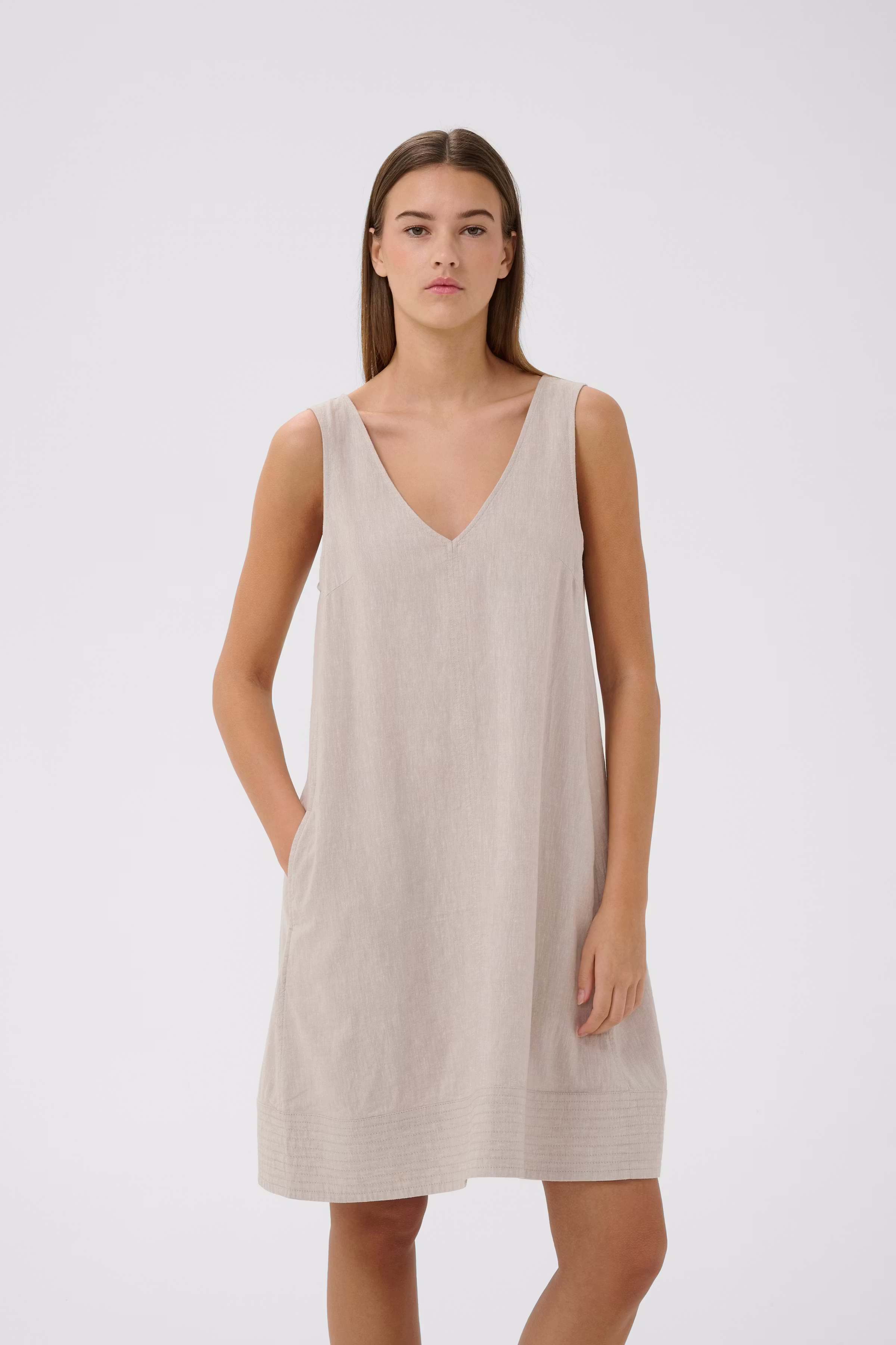 EDITHIW Dress LOOKBOOK FRONT 30112547-300597