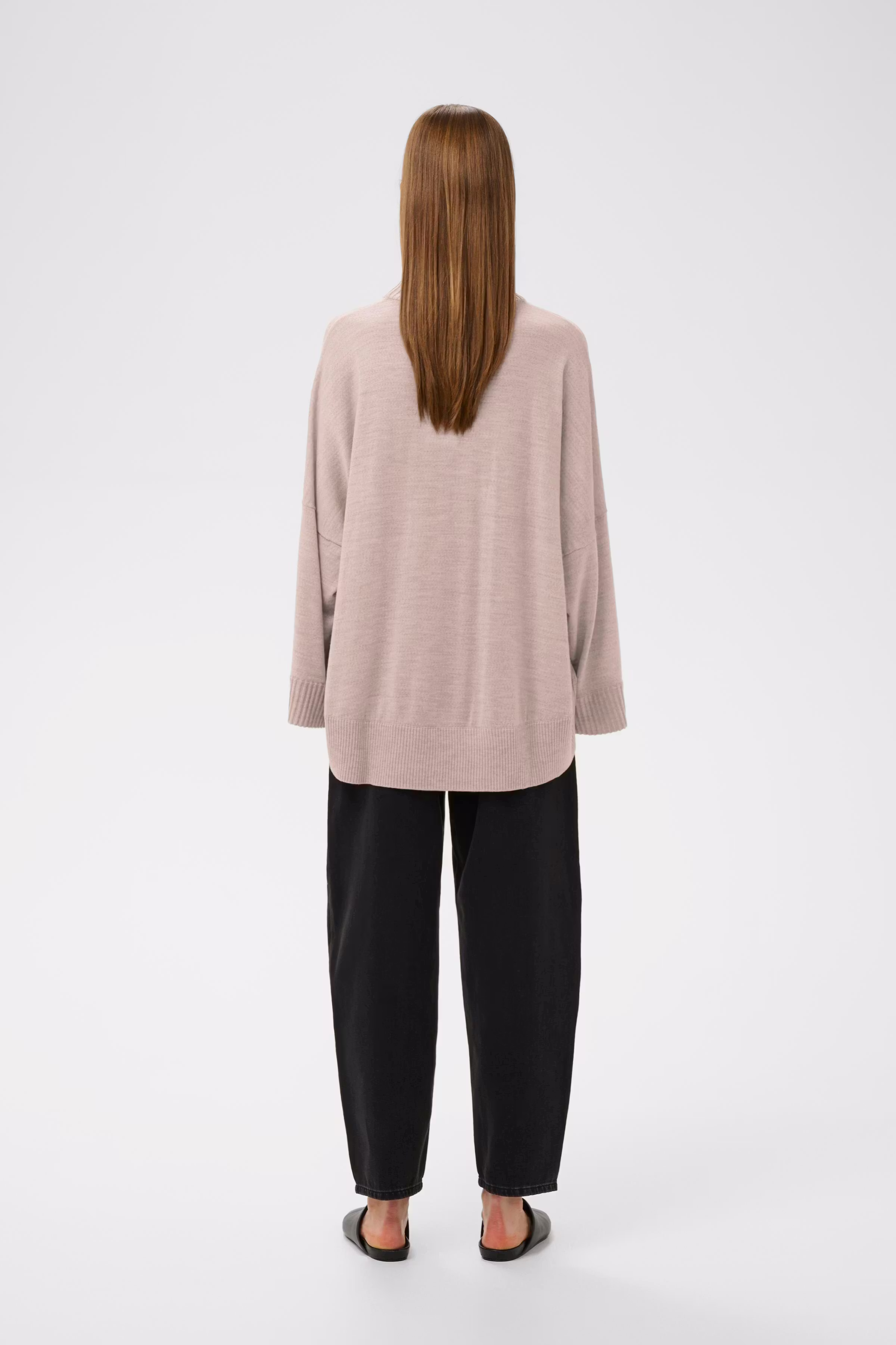 EternalIW Biella Pullover LOOKBOOK BACK 30107838-300868