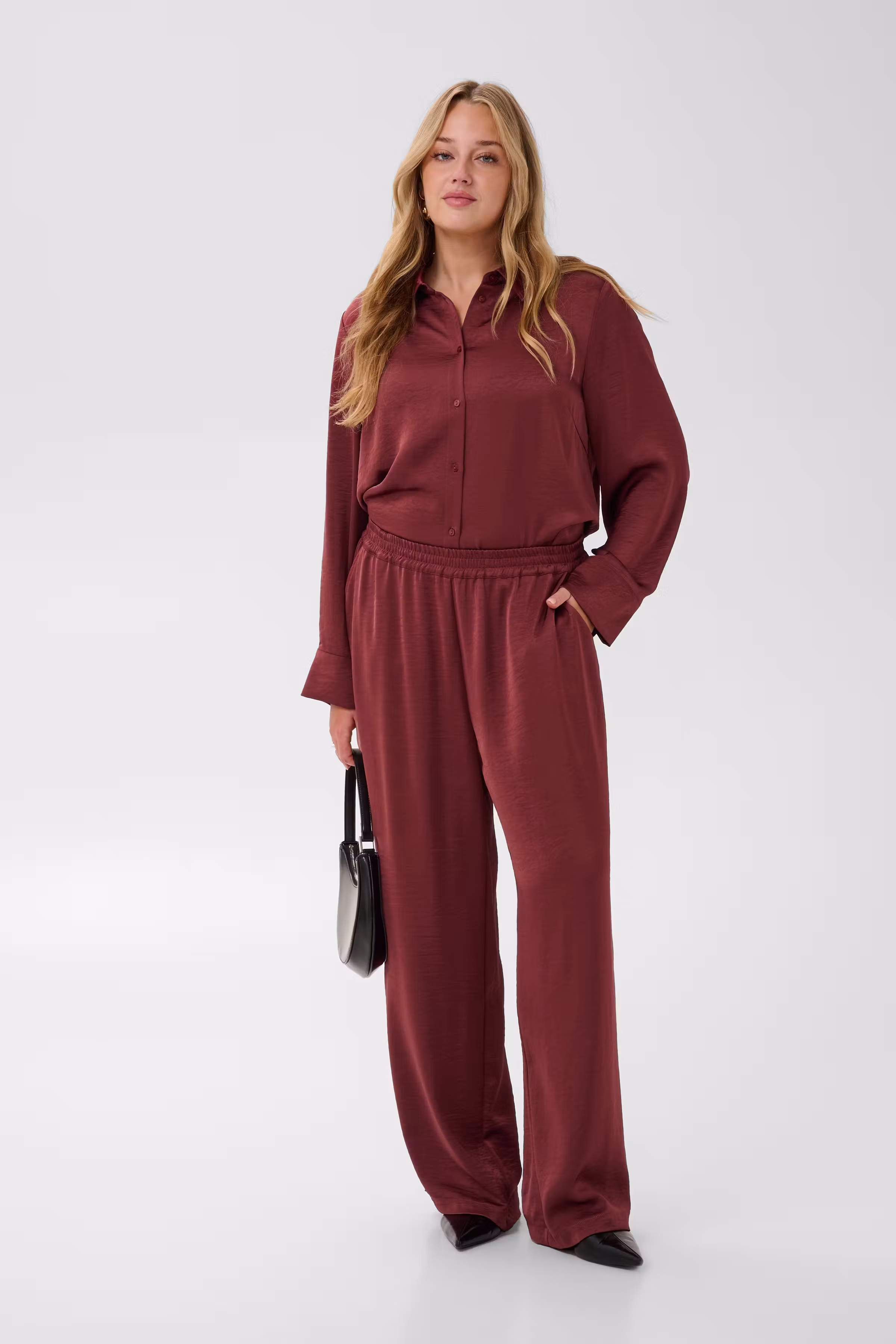 KClori Hose LOOKBOOK FRONT 10584556-191525