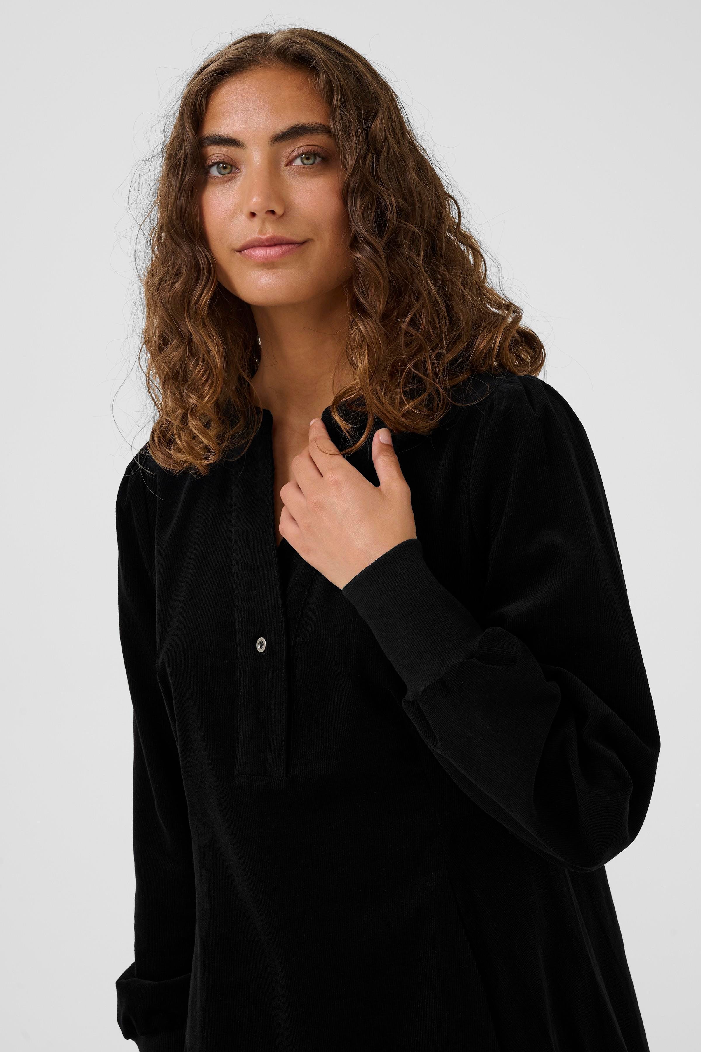 CUrhaena Fløjlskjole LOOKBOOK DETAIL 50112618-500012