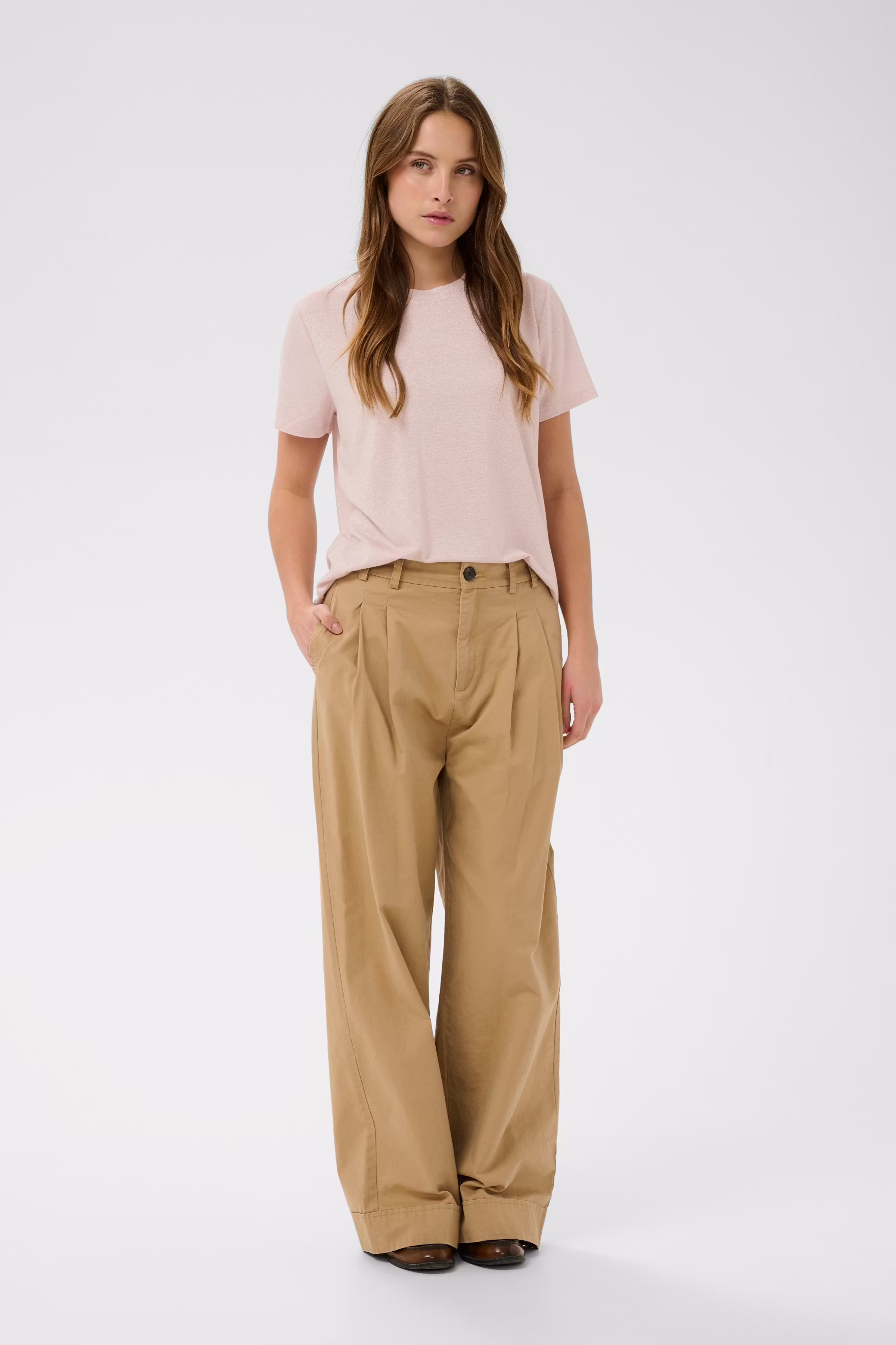 HagaSZ T-shirt LOOKBOOK FRONT 30513828-131904