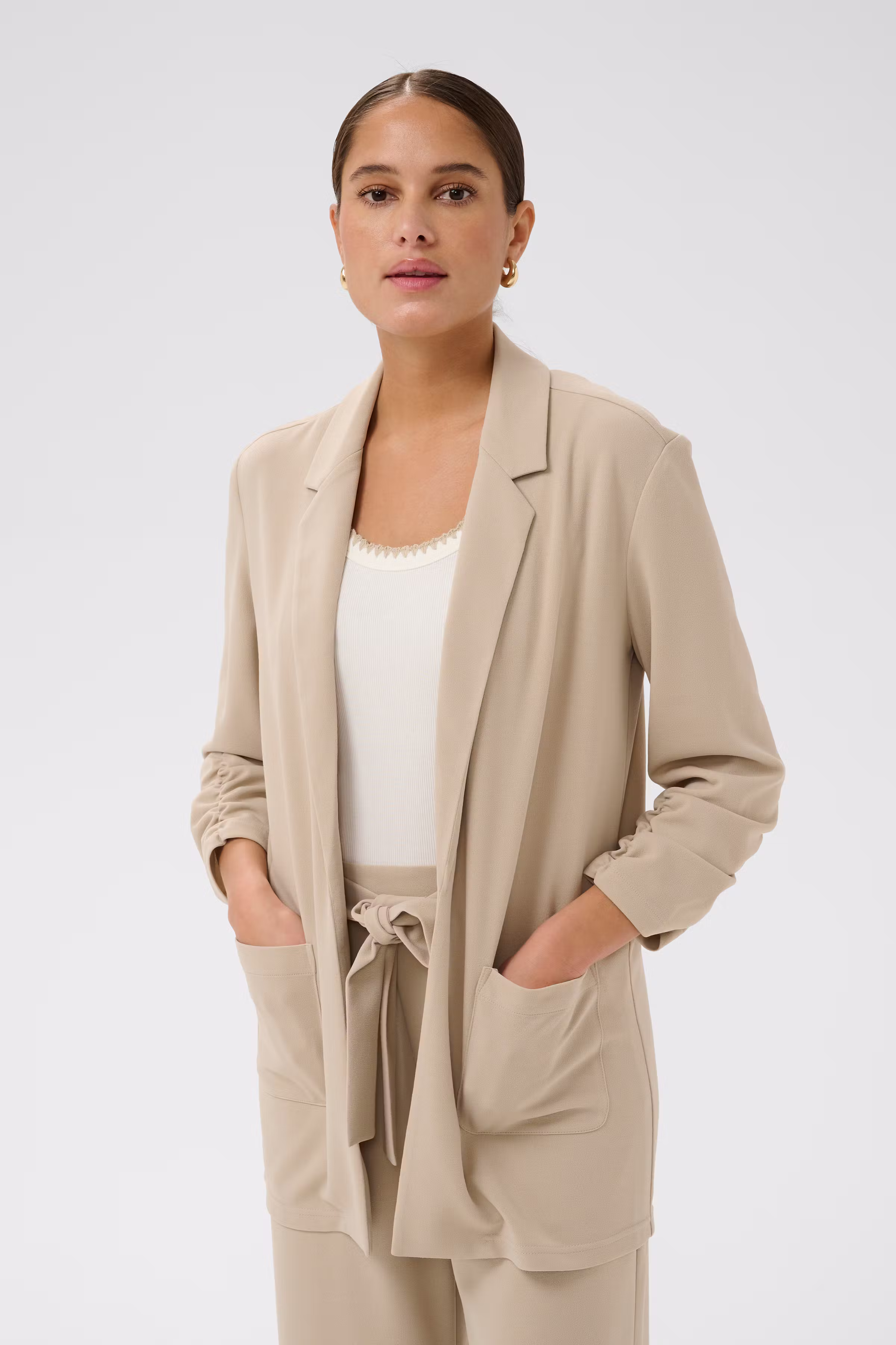 KAphoebe Blazer LOOKBOOK FRONT 10511489-151305