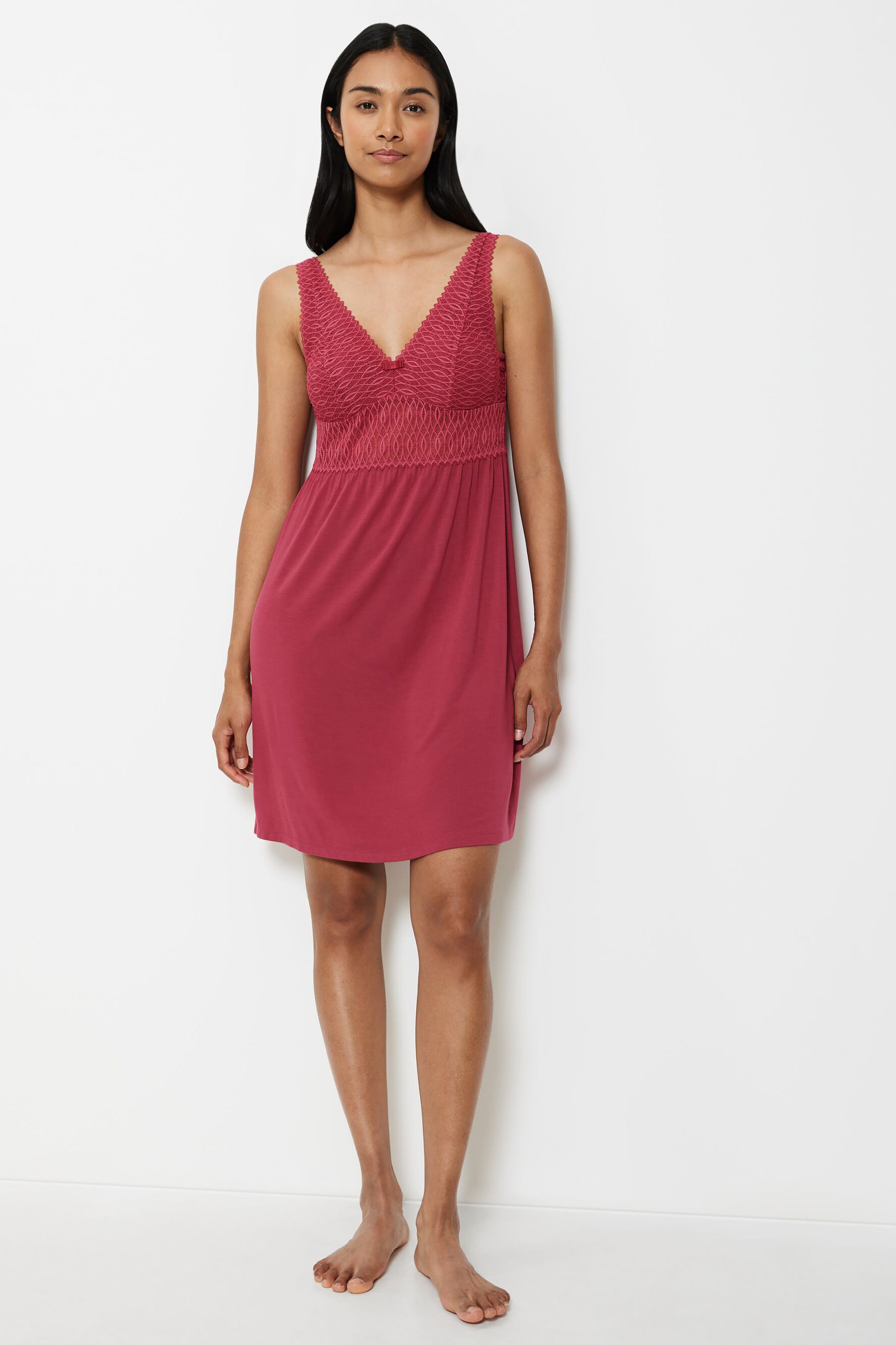 Triumph Night dress LOOKBOOK FRONT 40500247-T7831