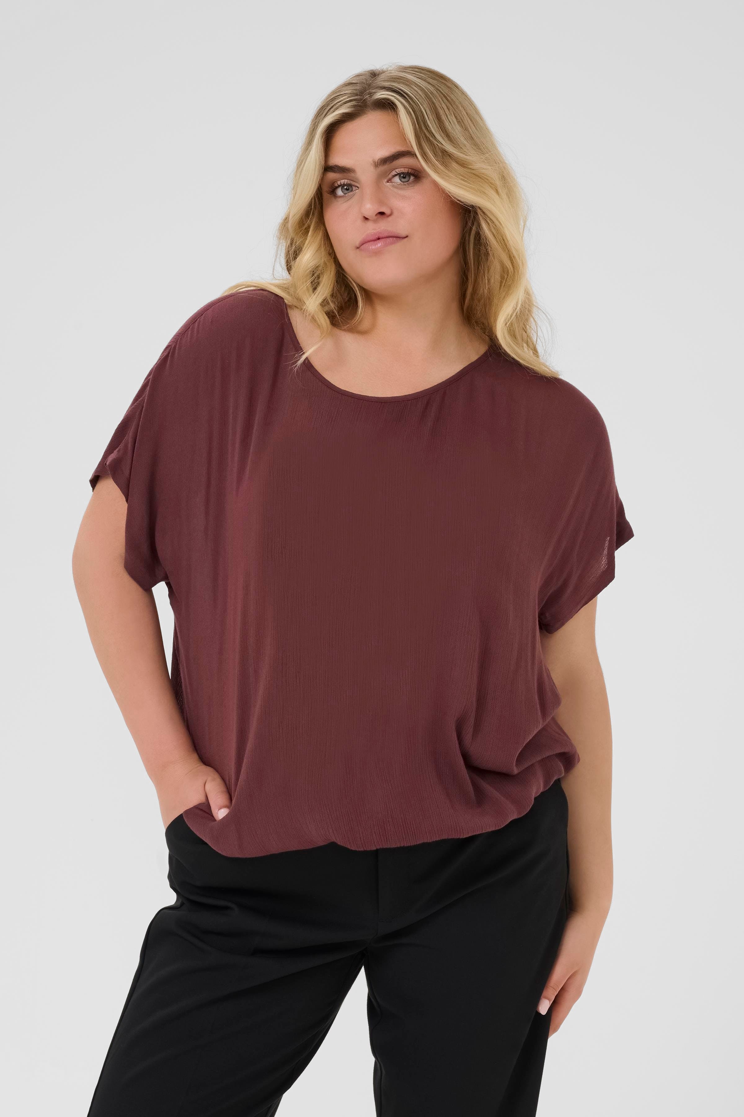 KCami Blouse LOOKBOOK FRONT 10580267-191619