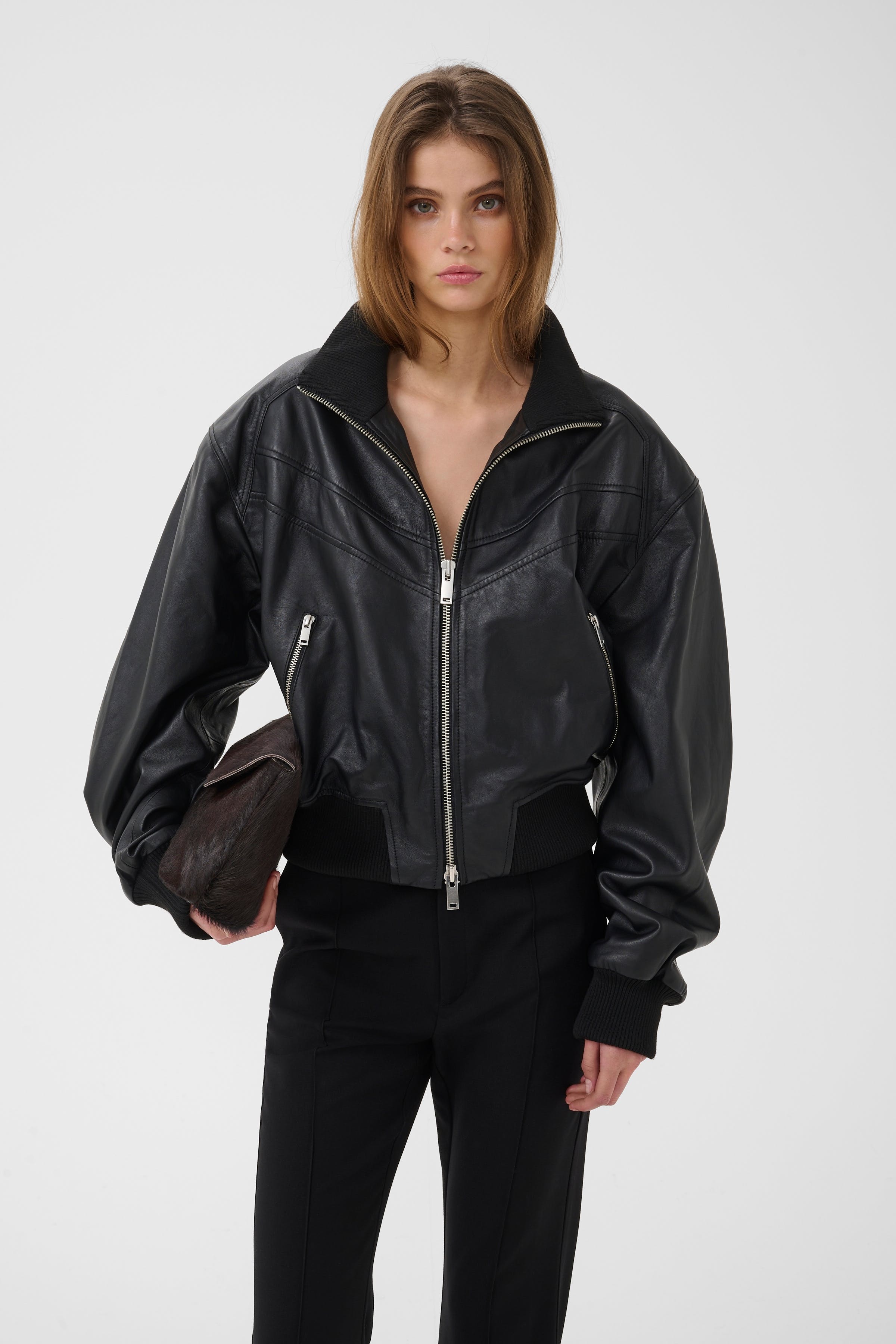 GZhannie Outerwear LOOKBOOK FRONT 10911607-100017