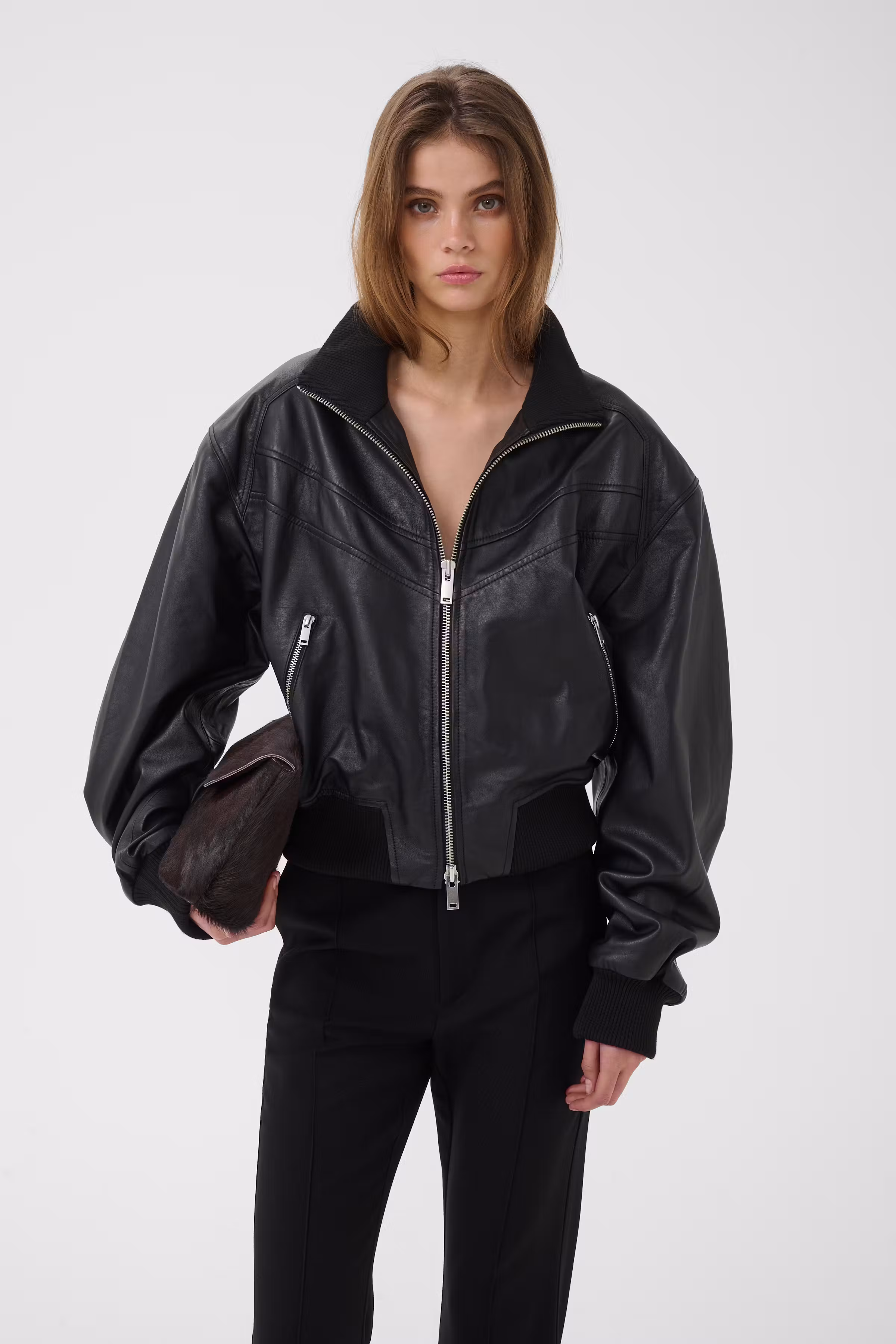GZhannie Outerwear LOOKBOOK FRONT 10911607-100017