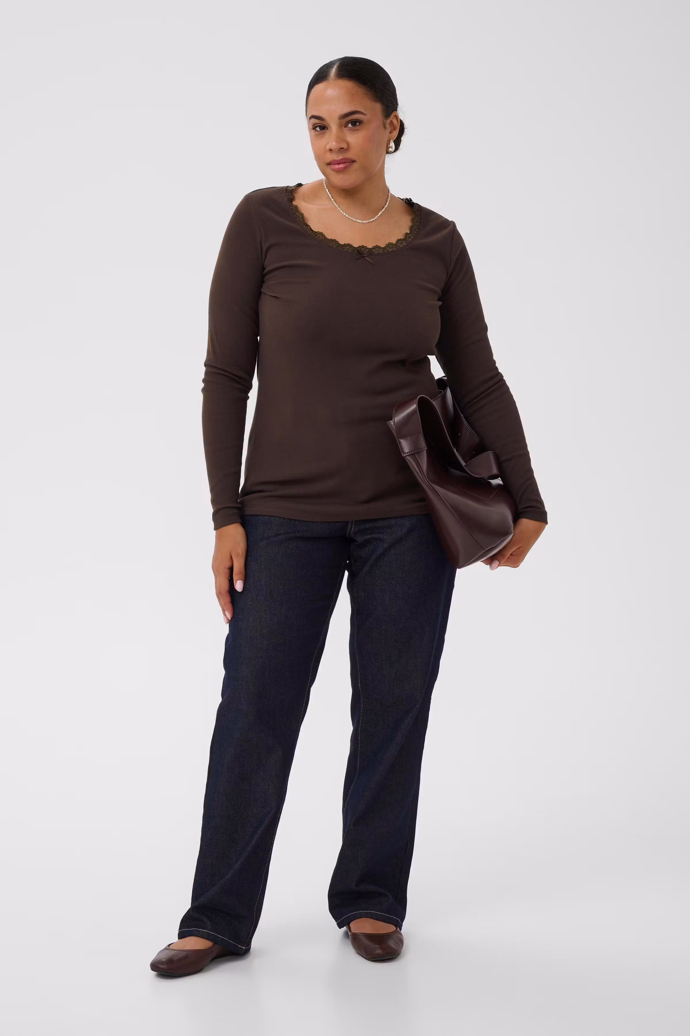 KCbritt T-shirt LOOKBOOK FRONT 10583314-190915