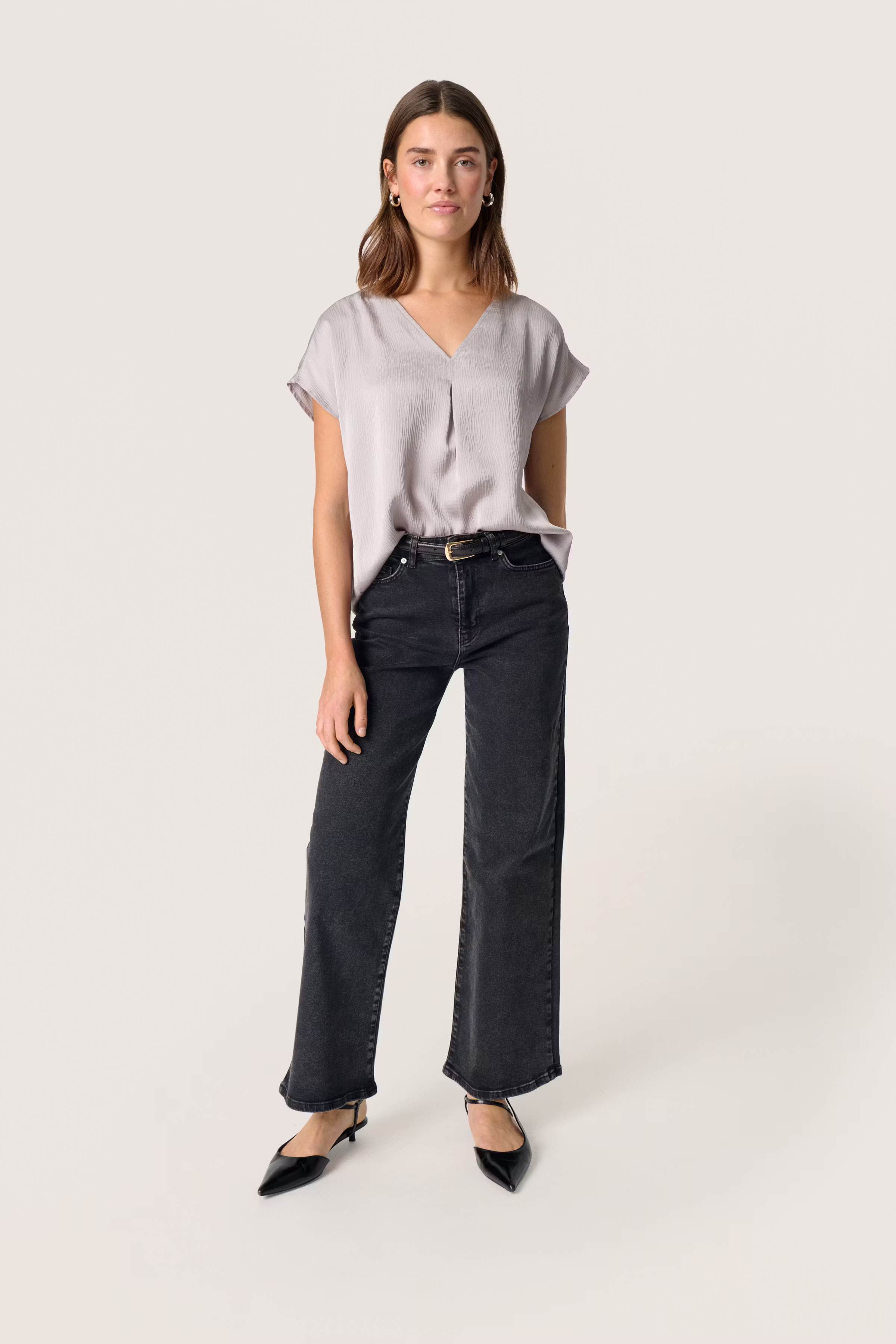 SLIoana Blus LOOKBOOK FRONT 30407198-153800