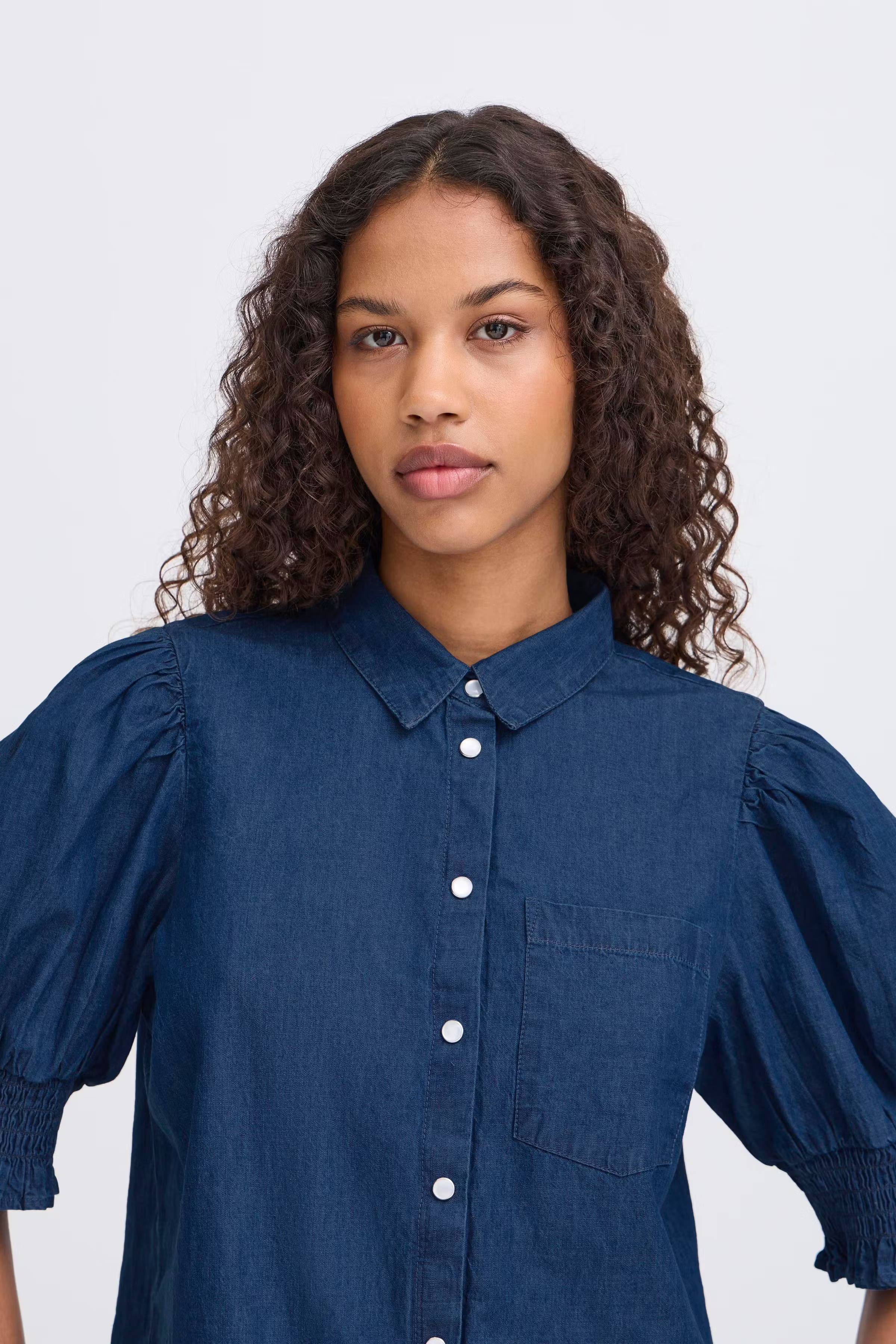 IHBORGIE Skjorte LOOKBOOK DETAIL 20121302-200929