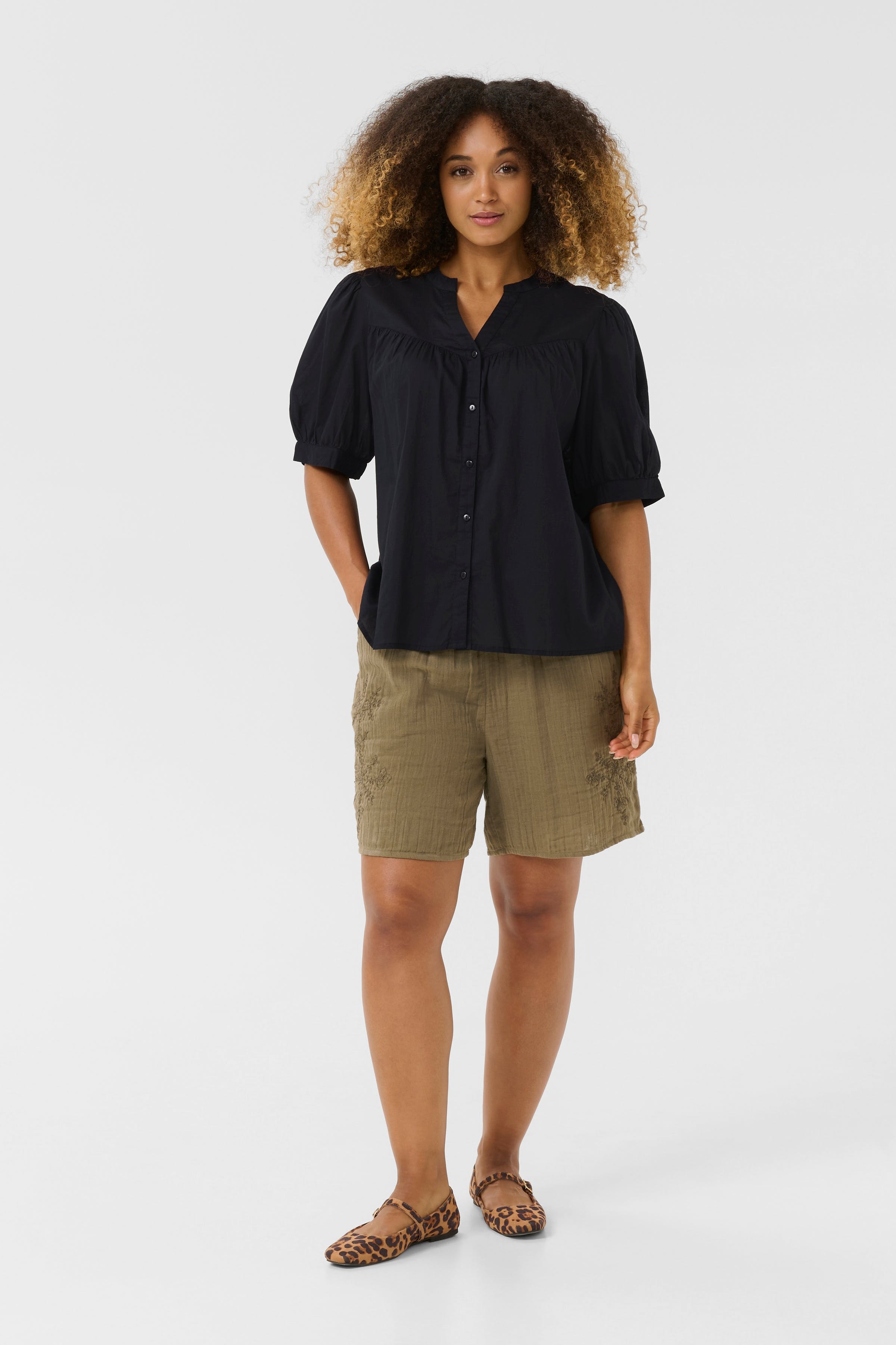 CUcybelle Hemd LOOKBOOK FRONT 50111930-500012