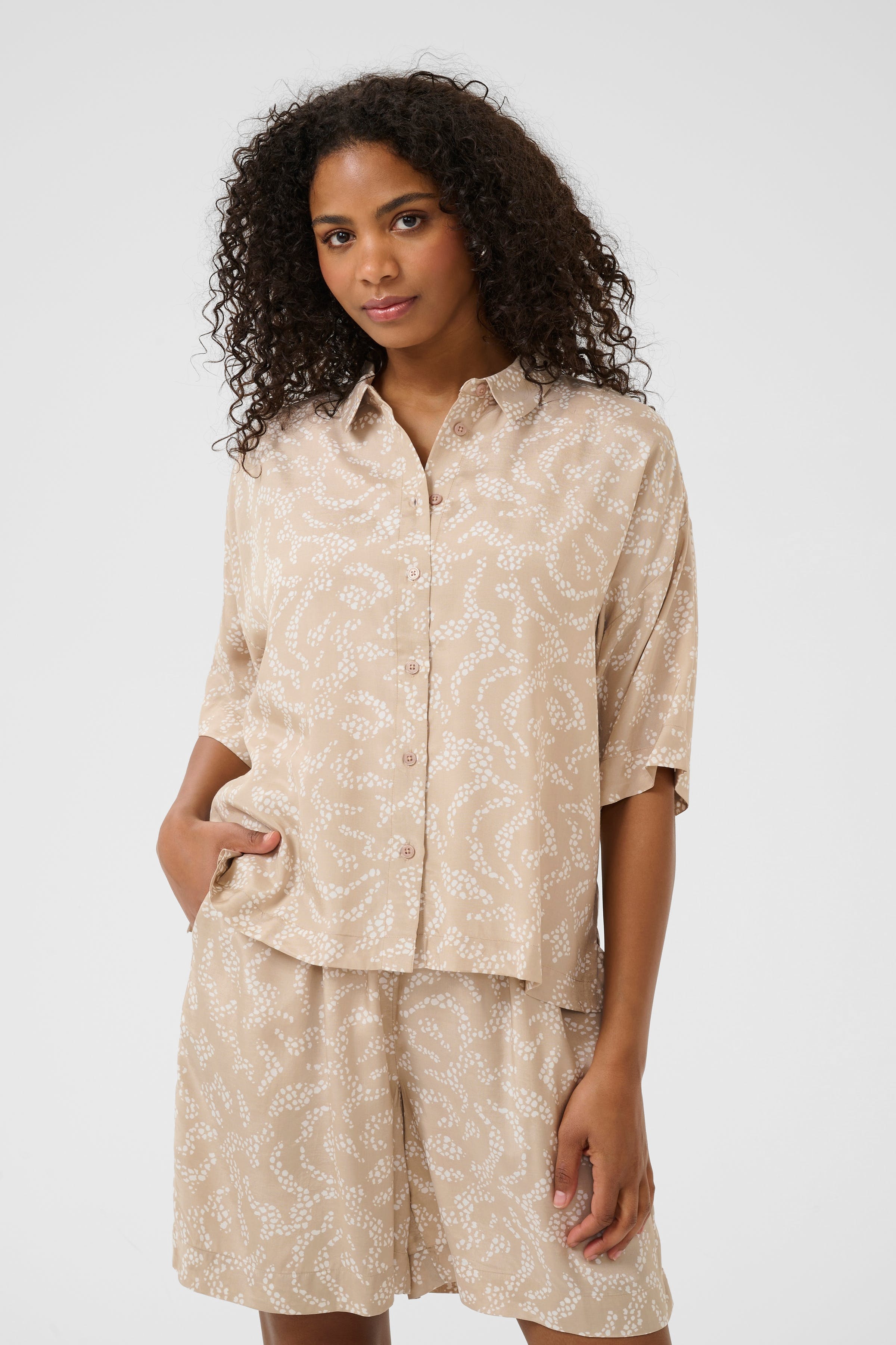 KAbarton Shirt LOOKBOOK FRONT 10509914-108281