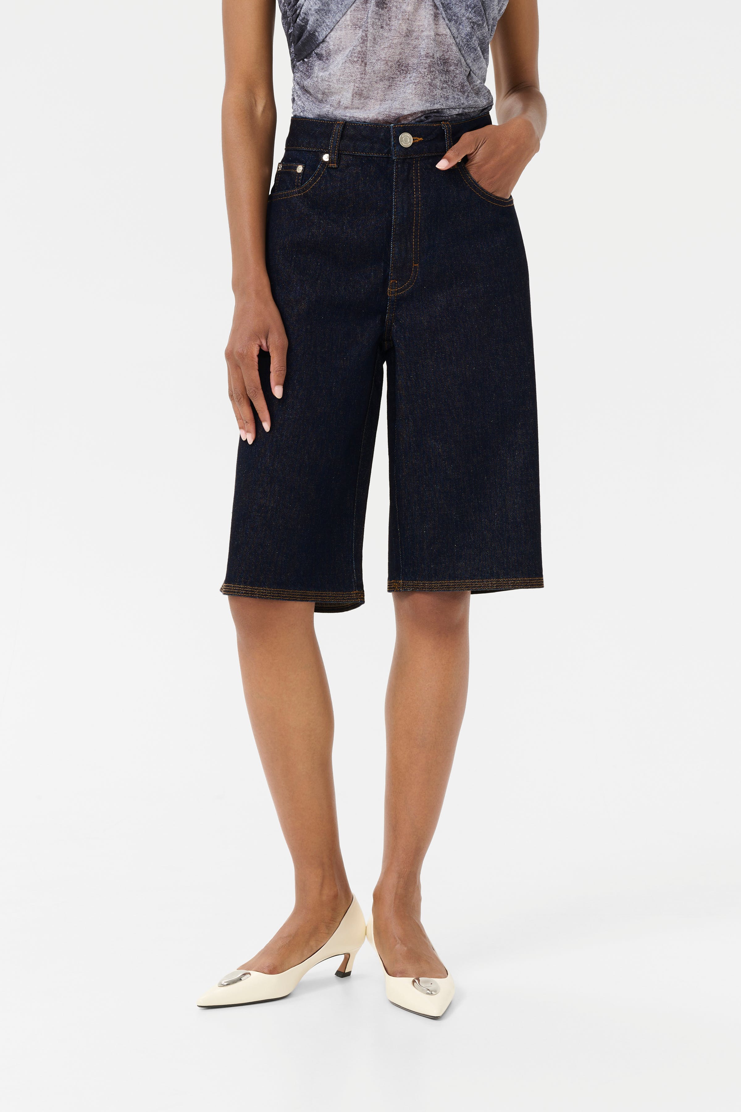 GZsummer Shorts LOOKBOOK FRONT 10910456-107896