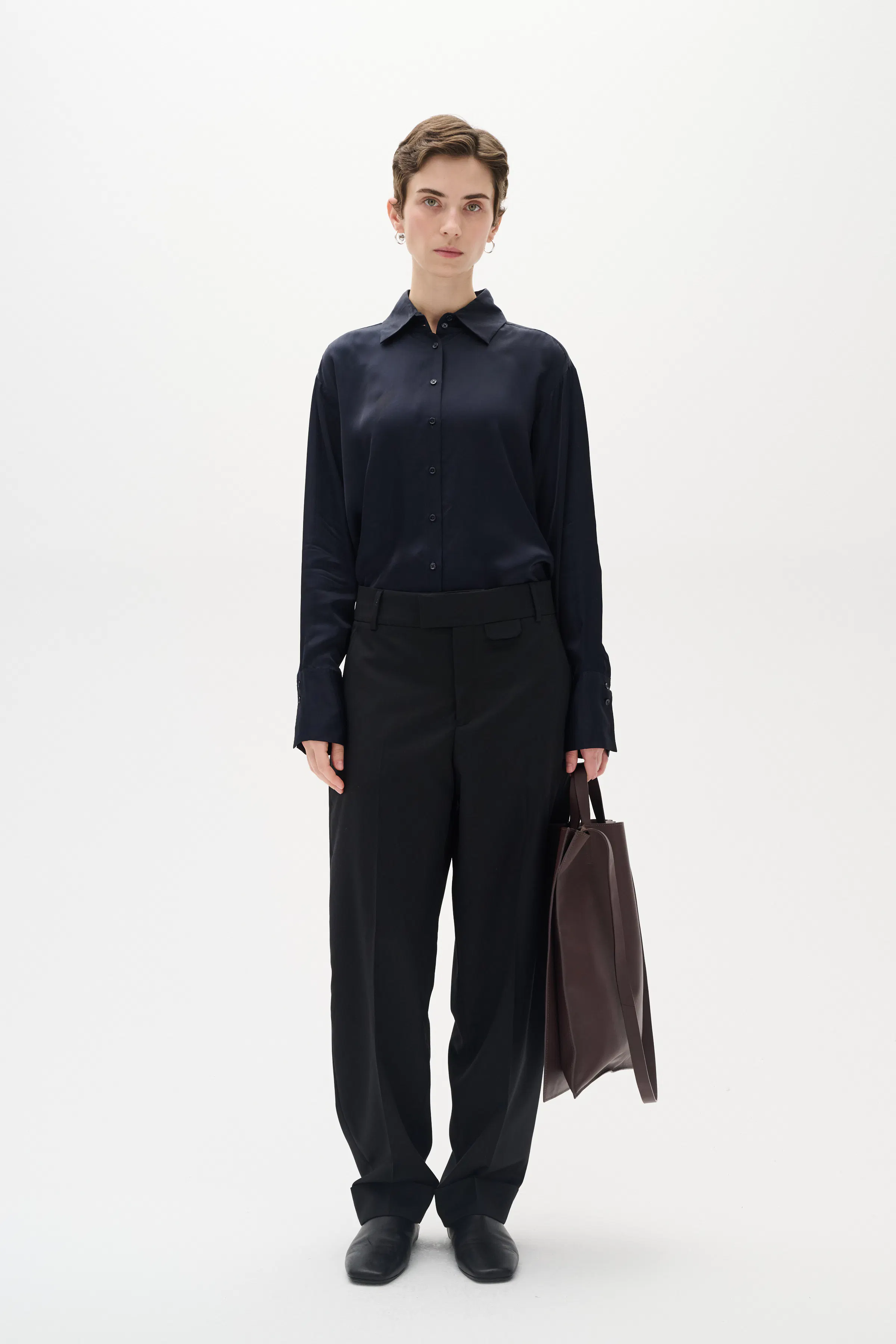 PaulineIW Overhemd LOOKBOOK FRONT 30105681-300005
