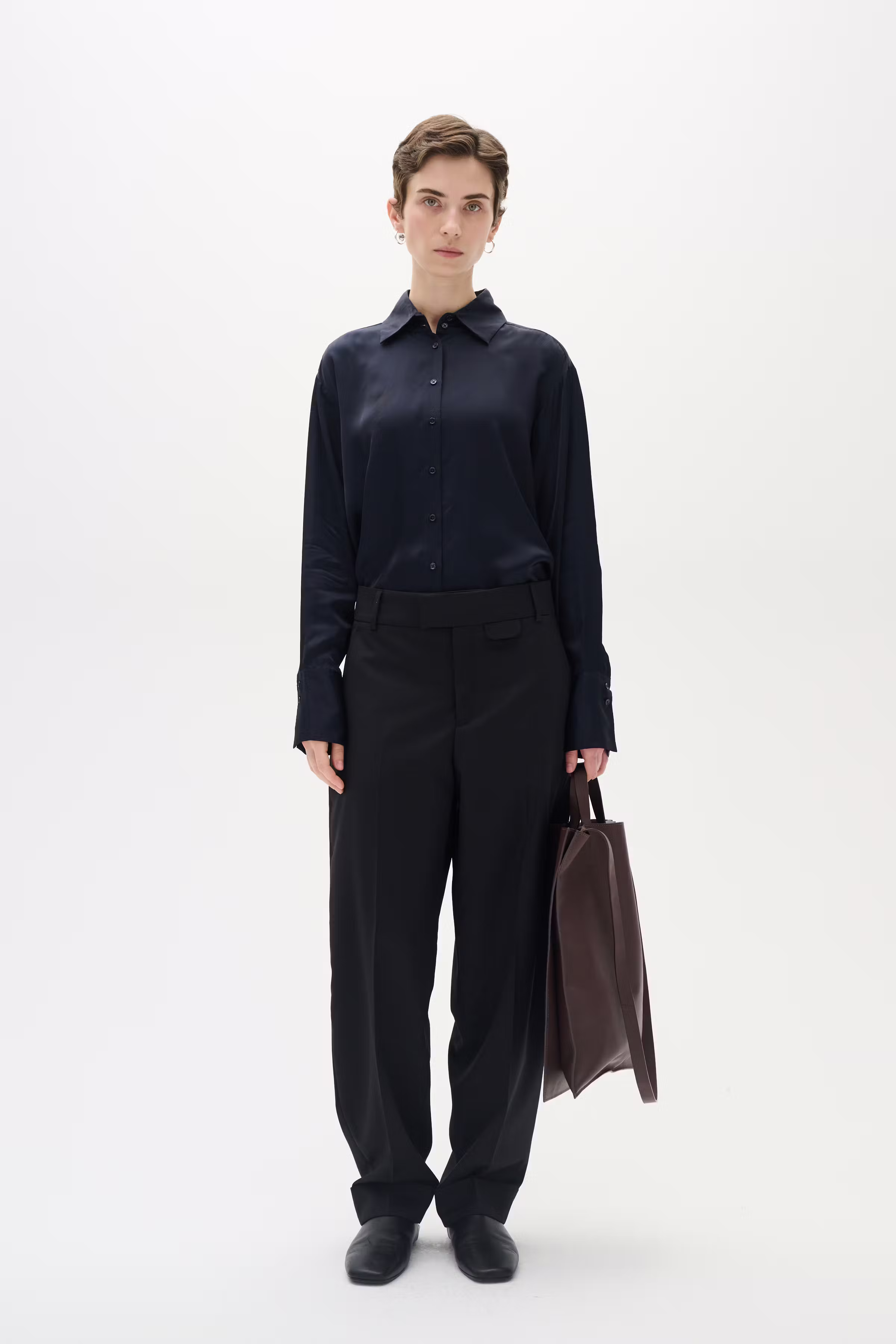 PaulineIW Overhemd LOOKBOOK FRONT 30105681-300005