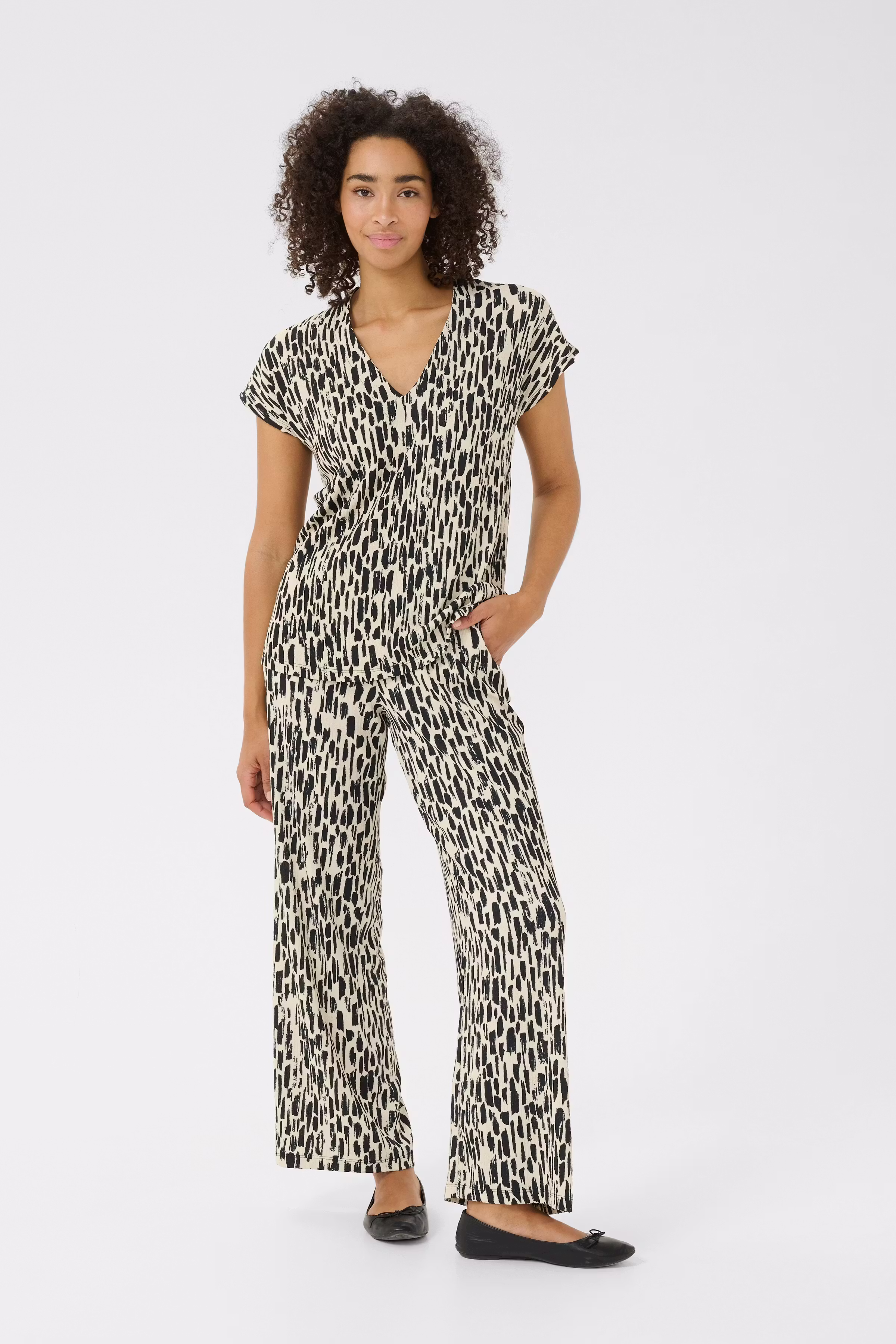 BPanika Bluse LOOKBOOK FRONT 10590837-107496B