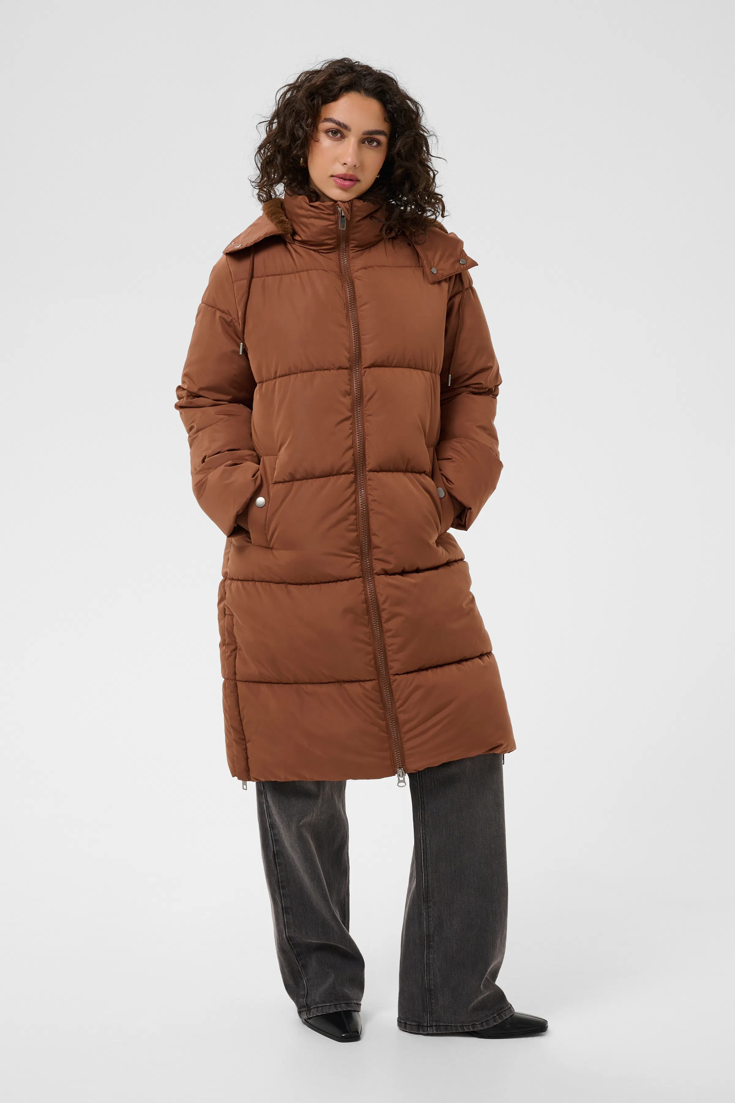 KAnikalui Frakke LOOKBOOK FRONT 10511827-191230