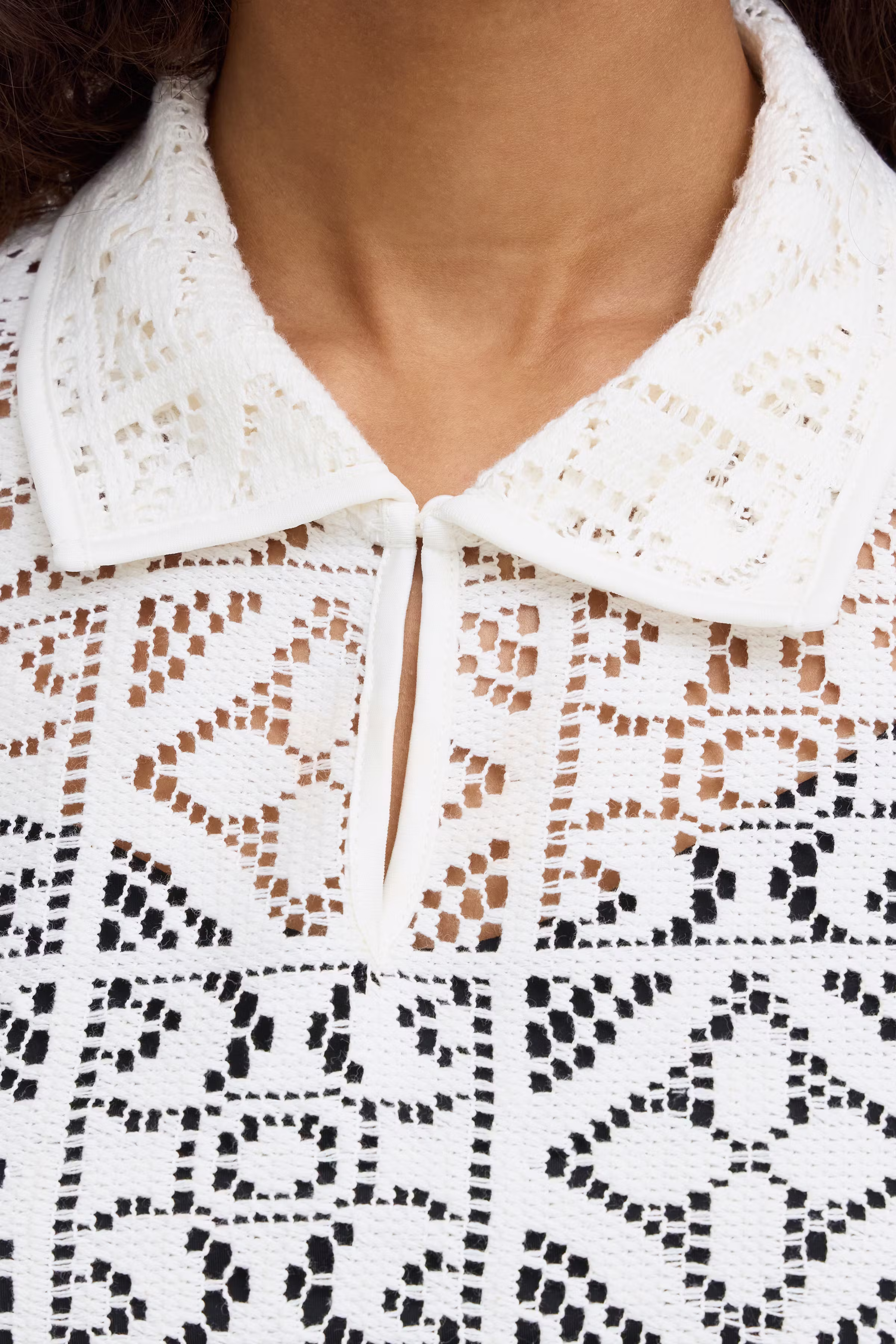 IHNAIMA T-shirt LOOKBOOK DETAIL 20125459-114201