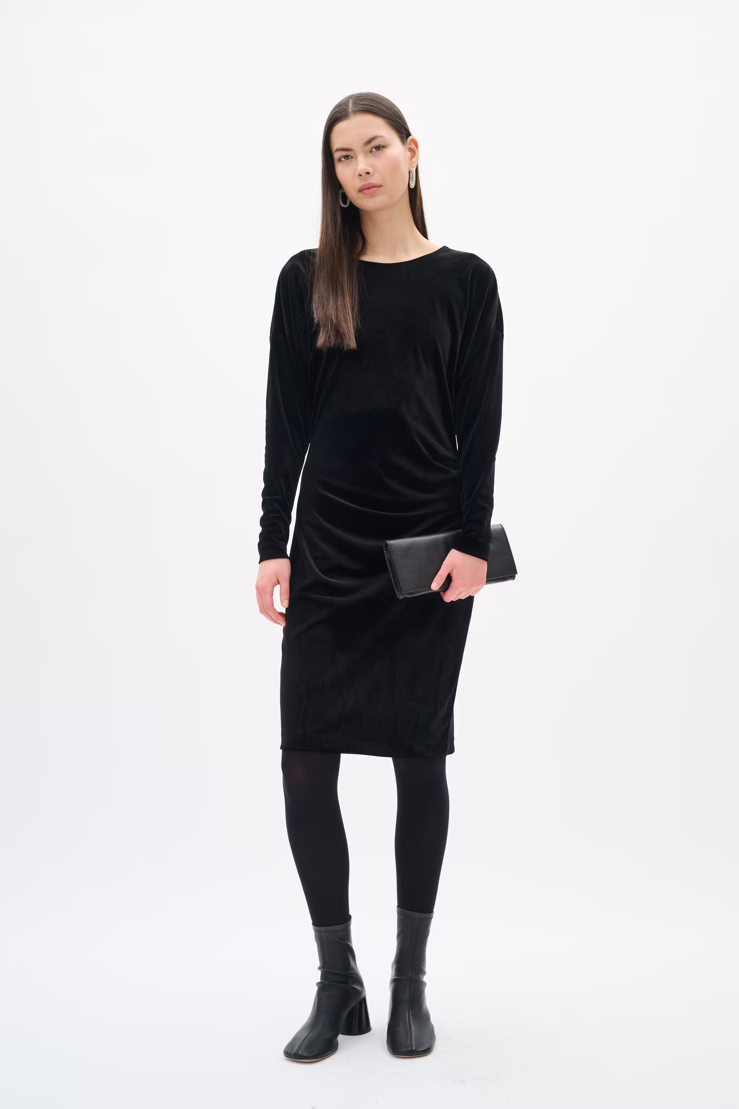 OfiahIW Velour Dress LOOKBOOK FRONT 30109905-194008