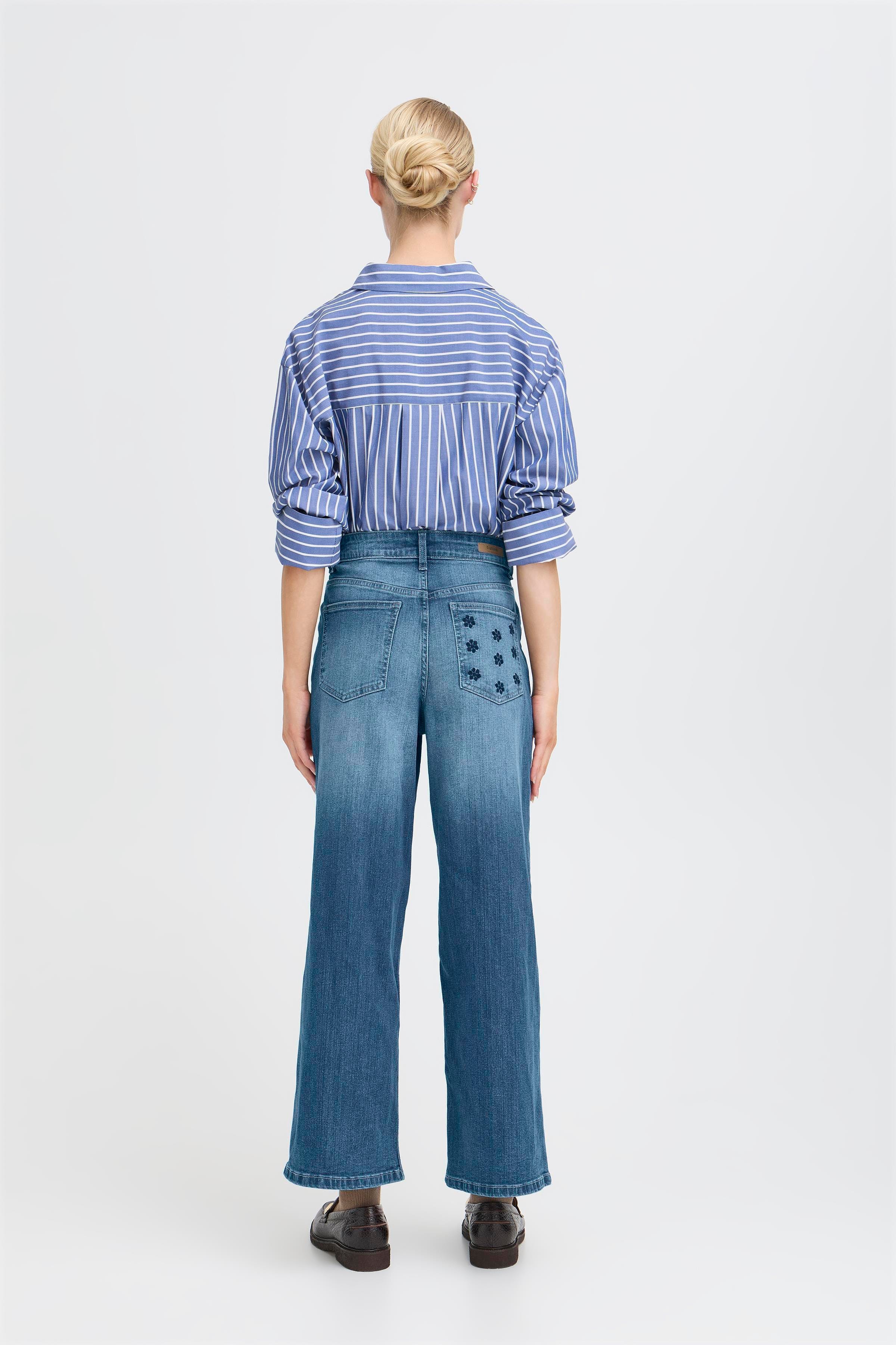 BYKOMMA Jeans LOOKBOOK BACK 20817026-200461