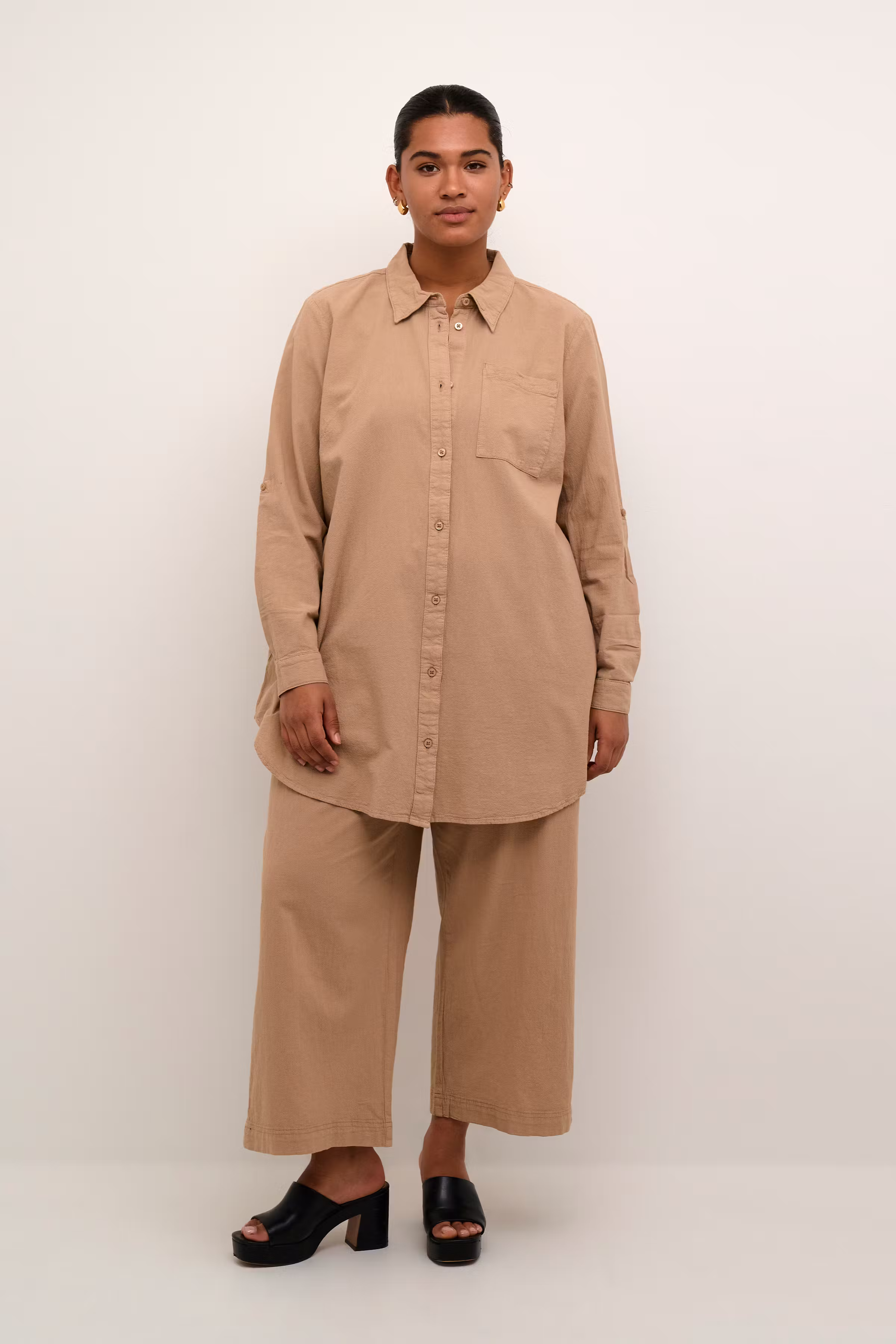 KCnana Tunika LOOKBOOK FRONT 10580784-101239