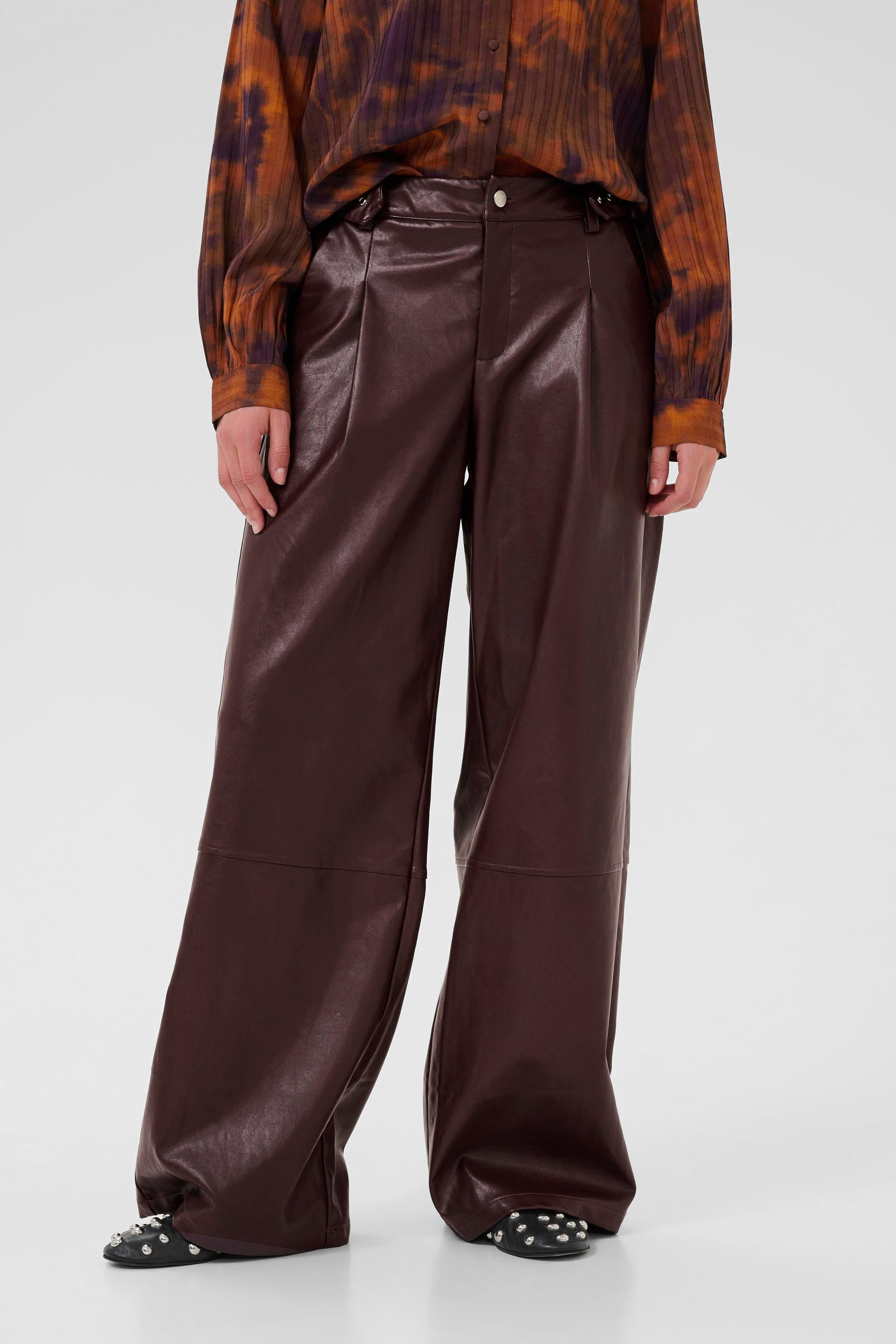 CUlilli Faux leather trousers LOOKBOOK FRONT 50112252-191625