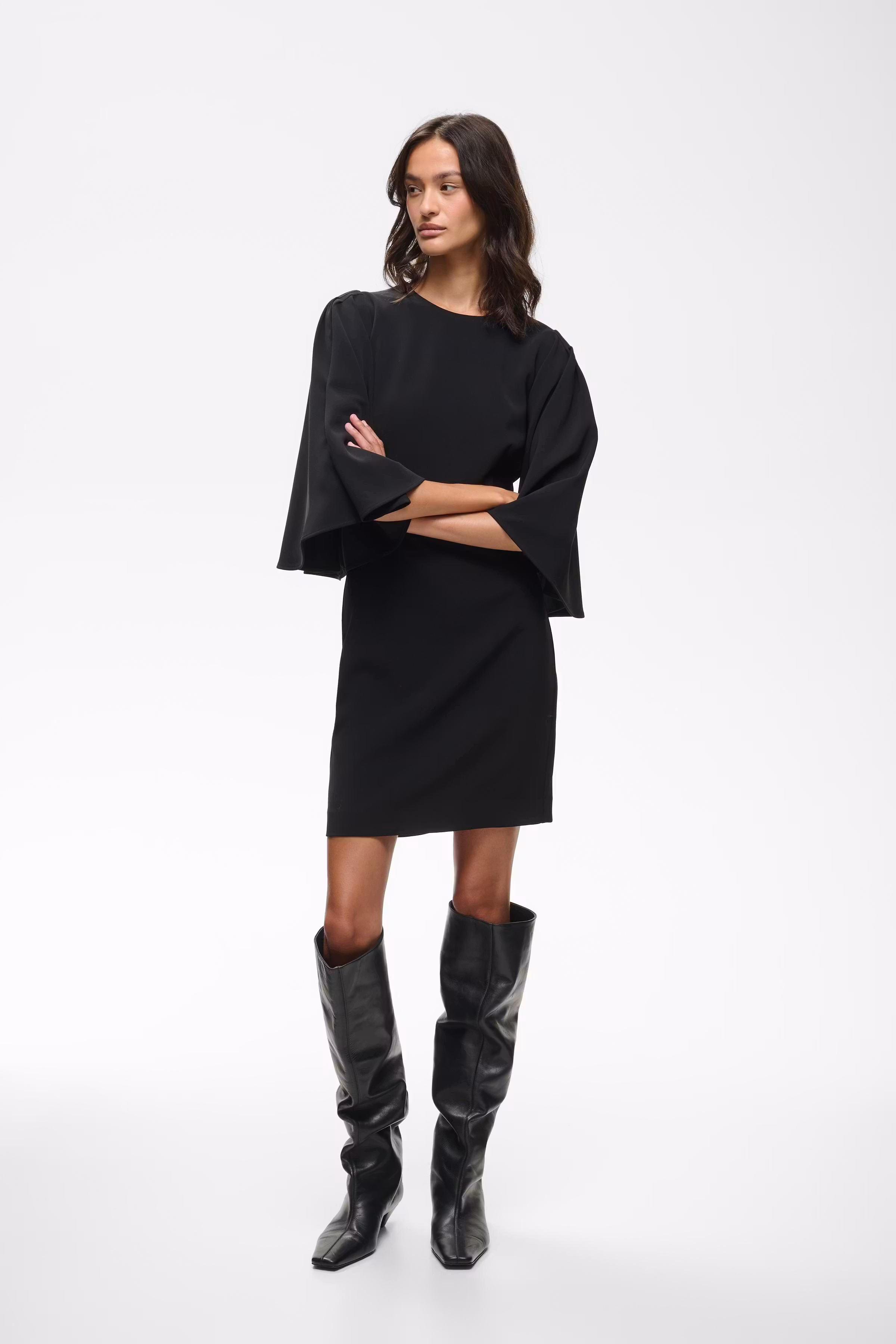 CORBINNEIW Dress LOOKBOOK FRONT 30112910-194008