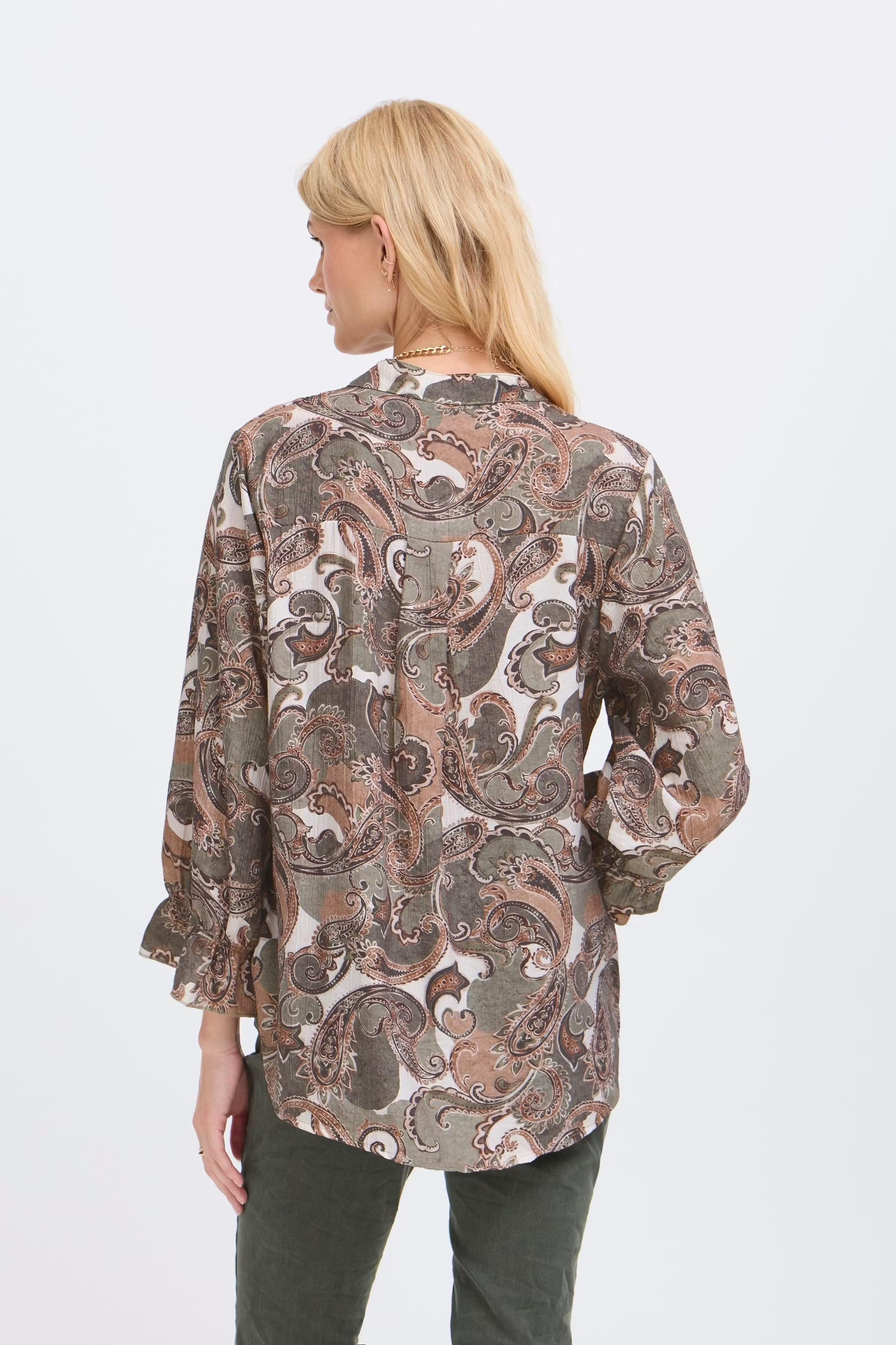 SBGOHAR Bluse LOOKBOOK BACK 22101059-180515