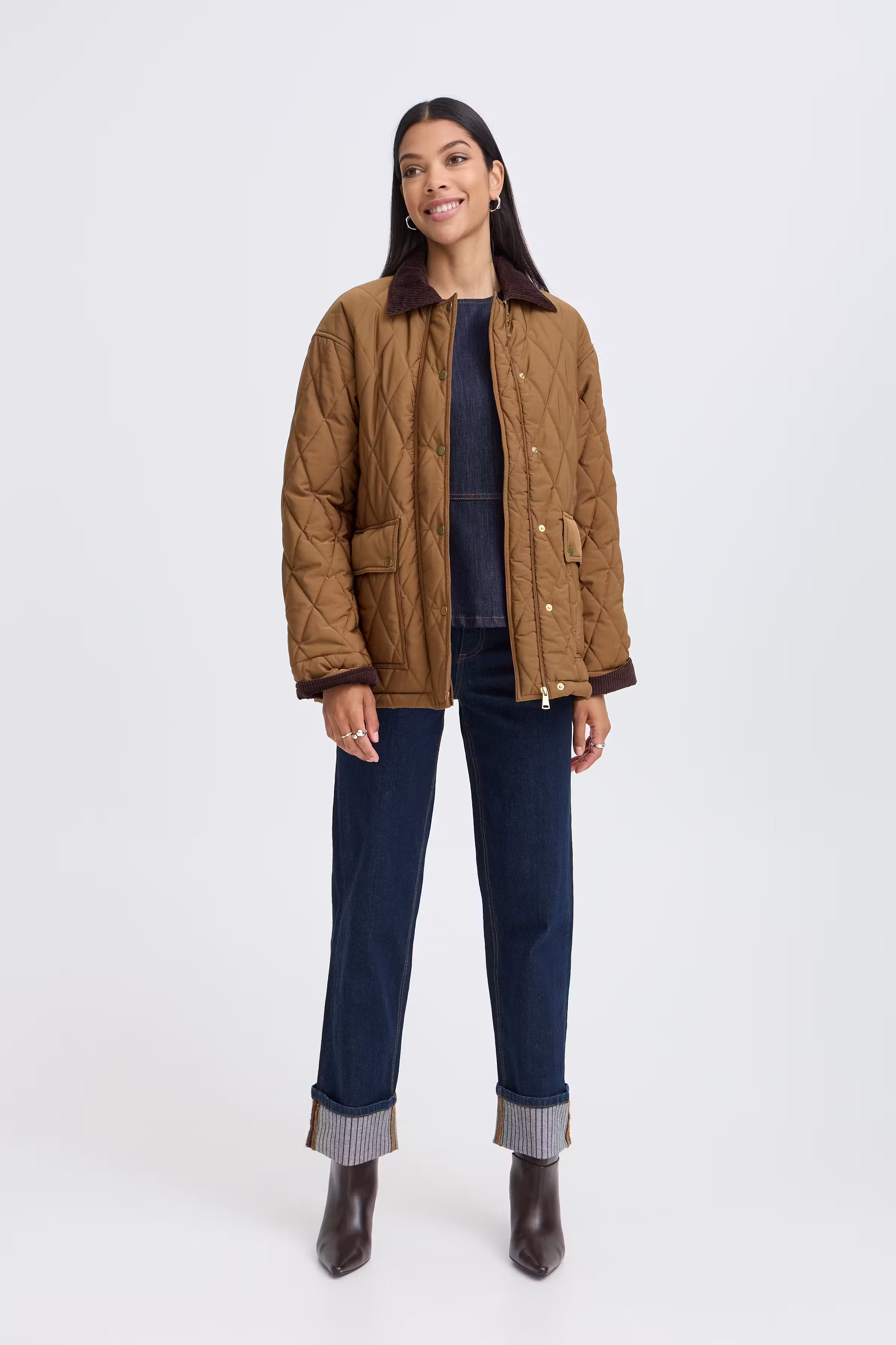 BYBELLINI Yttertøy LOOKBOOK FRONT 20819092-180928